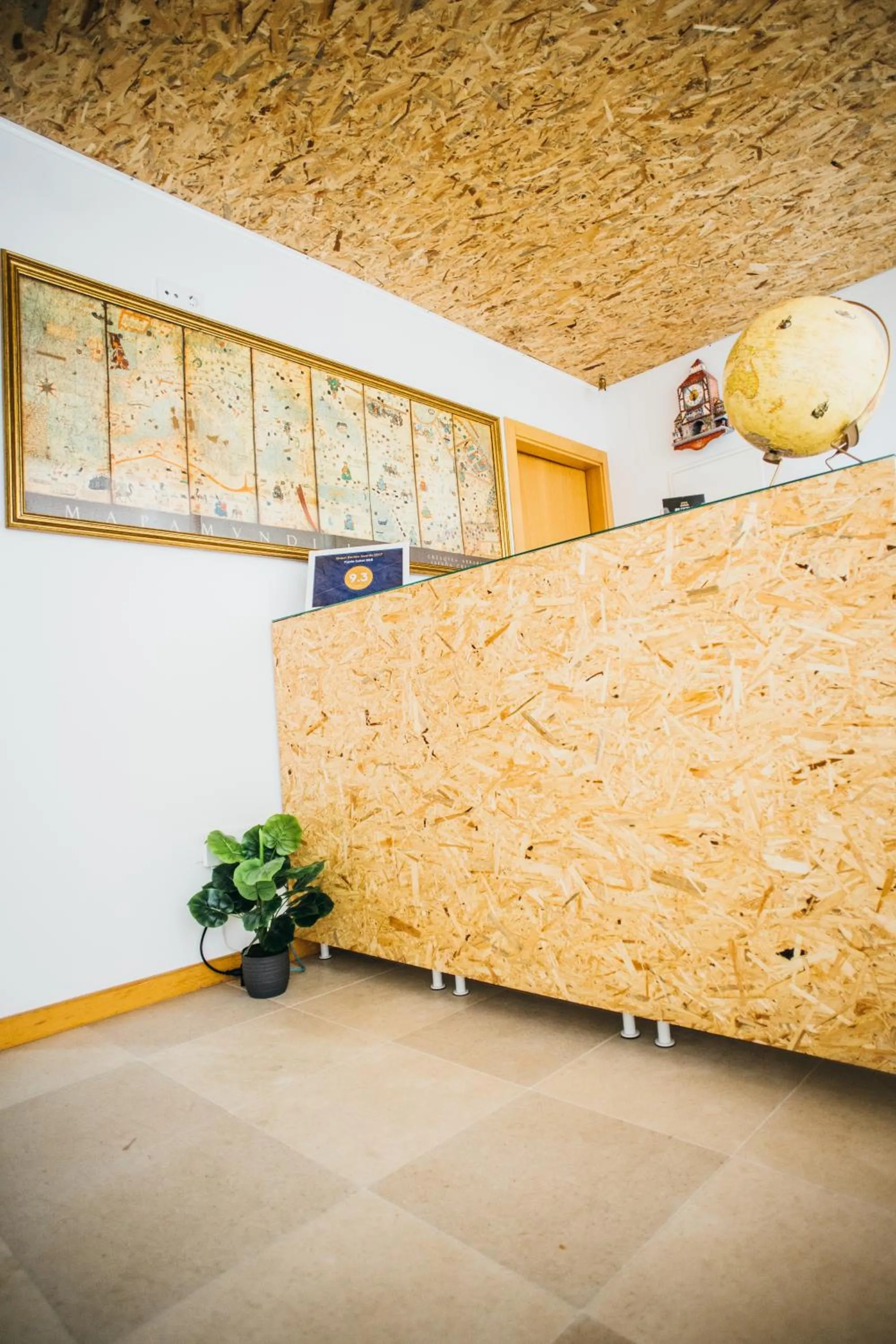 Lobby or reception in Puzzle Suites B&B