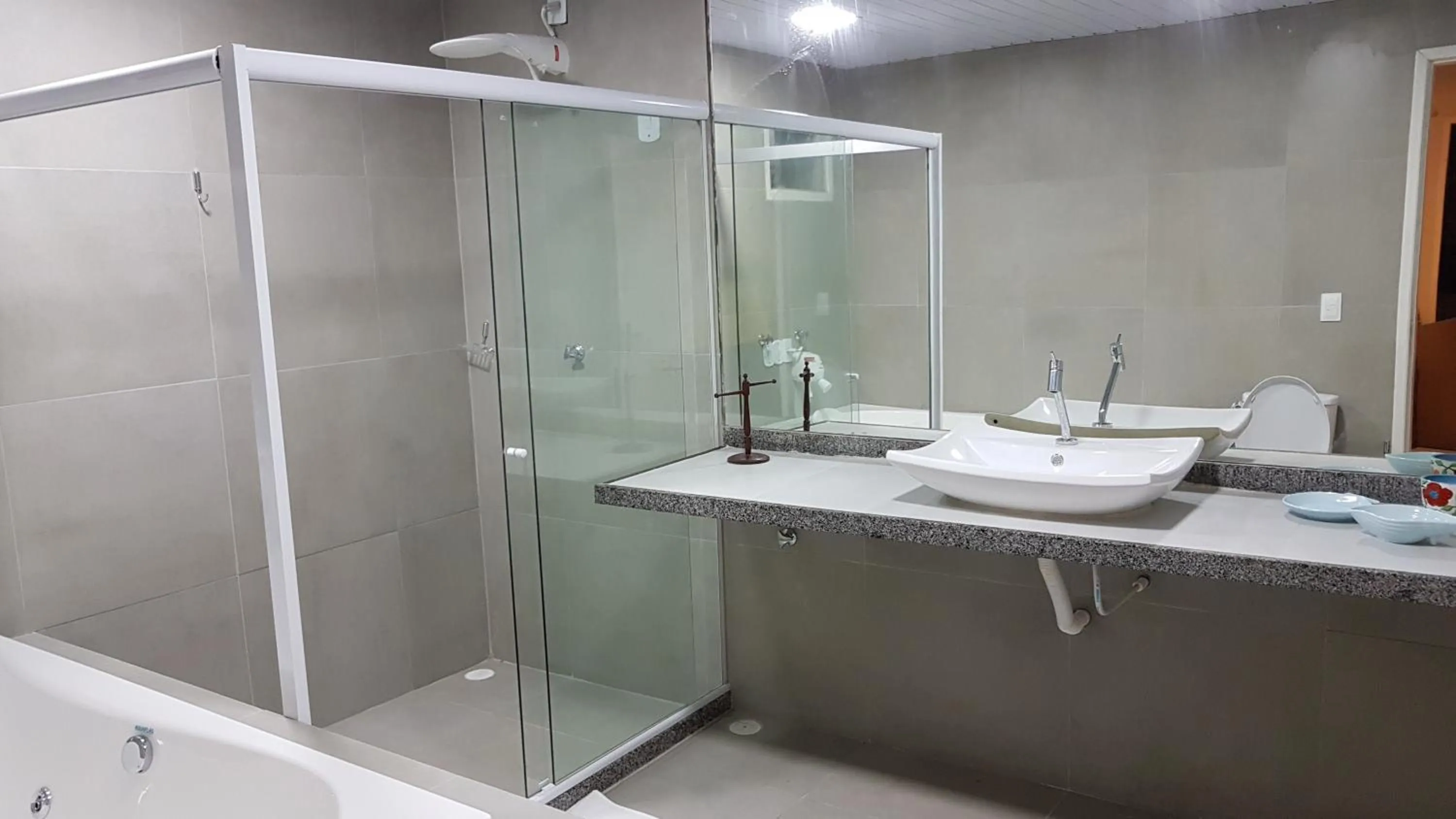 Shower in Pousada das Bromélias