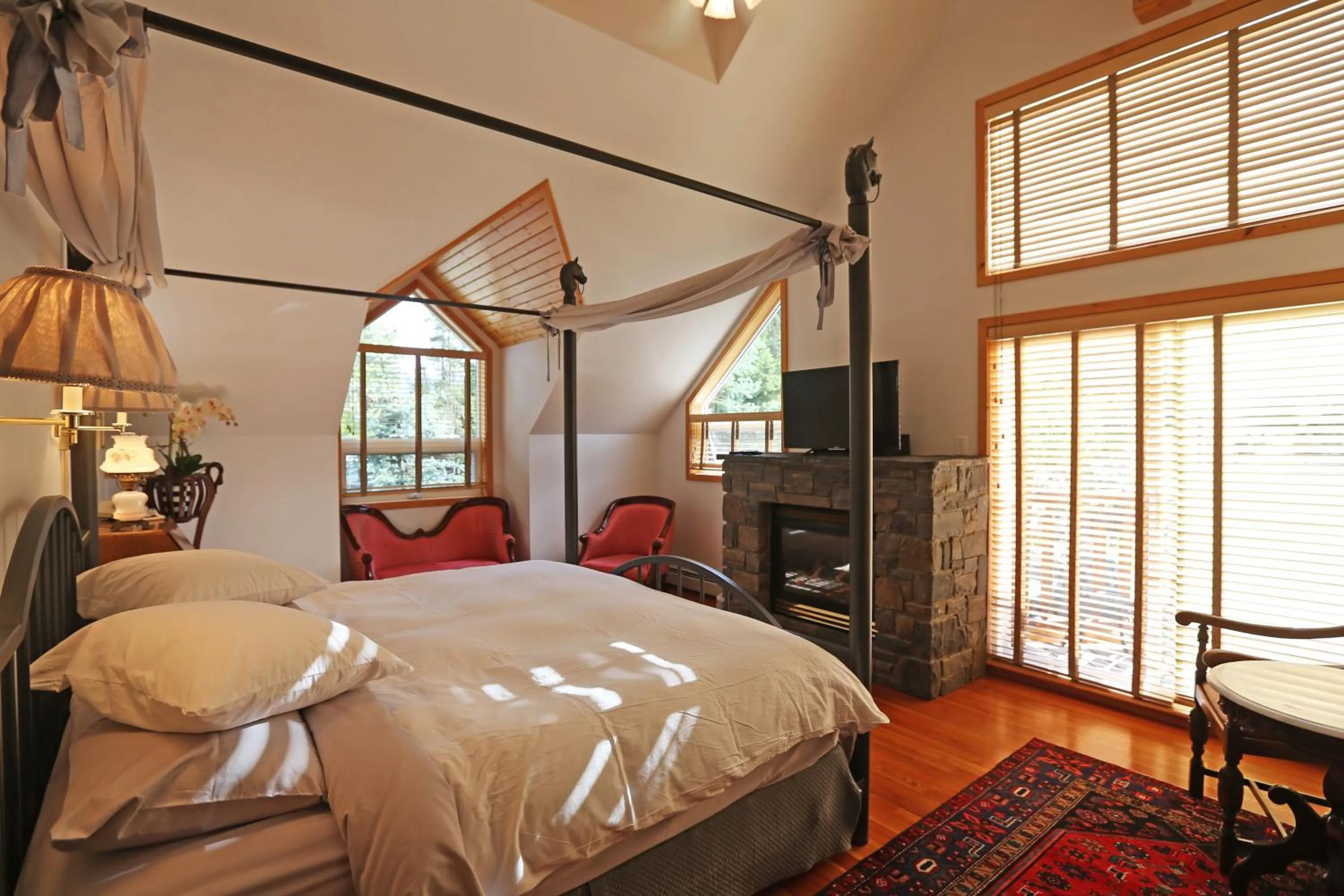 Bedroom, Bed in Beaujolais Boutique B&B at Thea's House- Adults Only