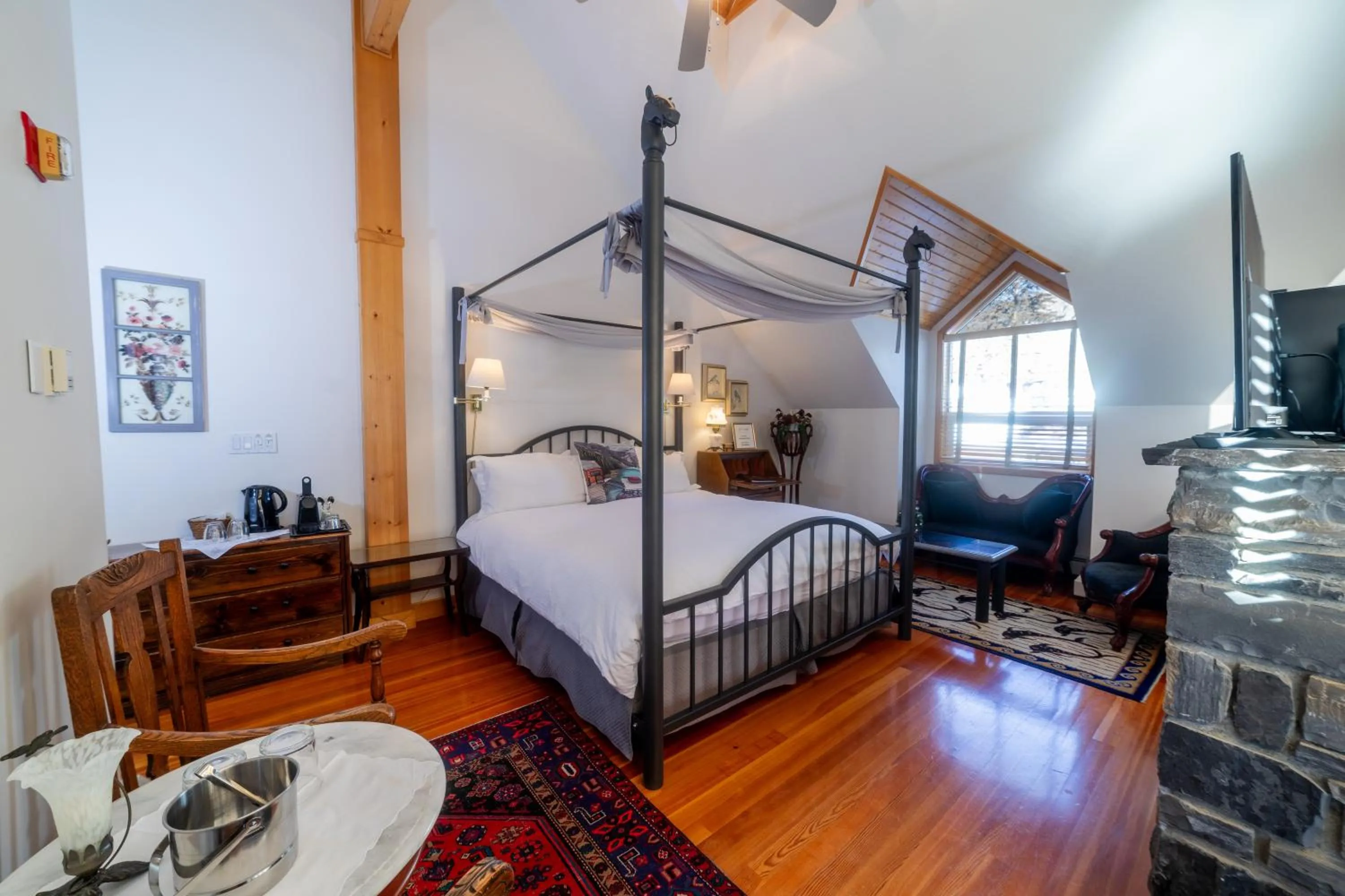 Bedroom, Bed in Beaujolais Boutique B&B at Thea's House- Adults Only