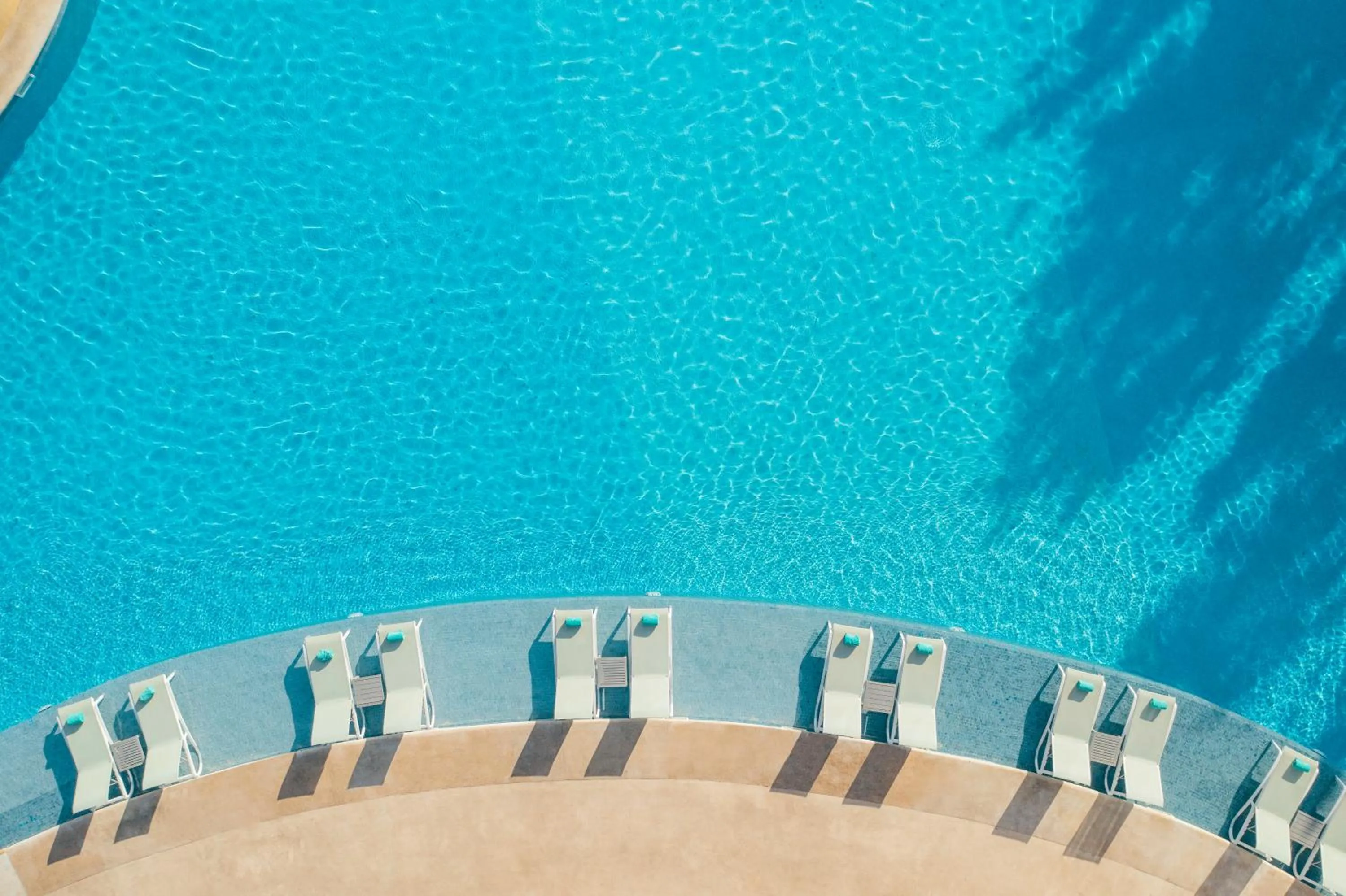 Swimming pool in Iberostar Selection Paraíso Maya - All Inclusive