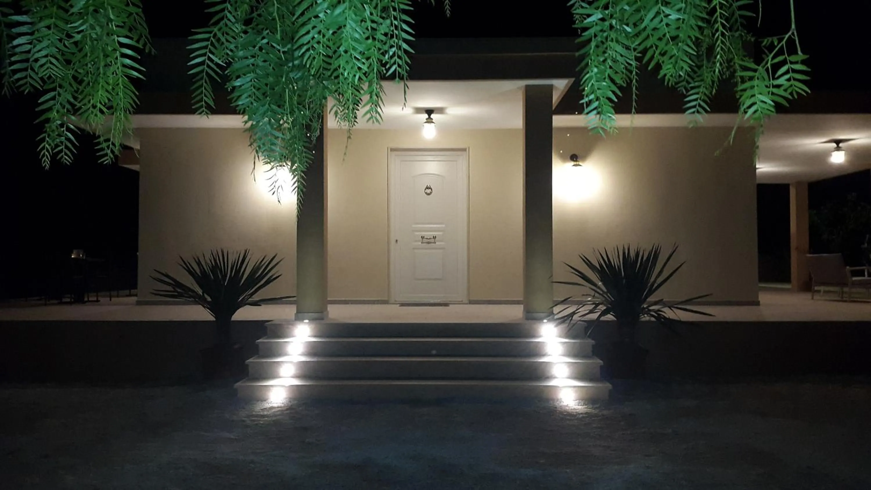 Facade/entrance in B&B Villa Jonica