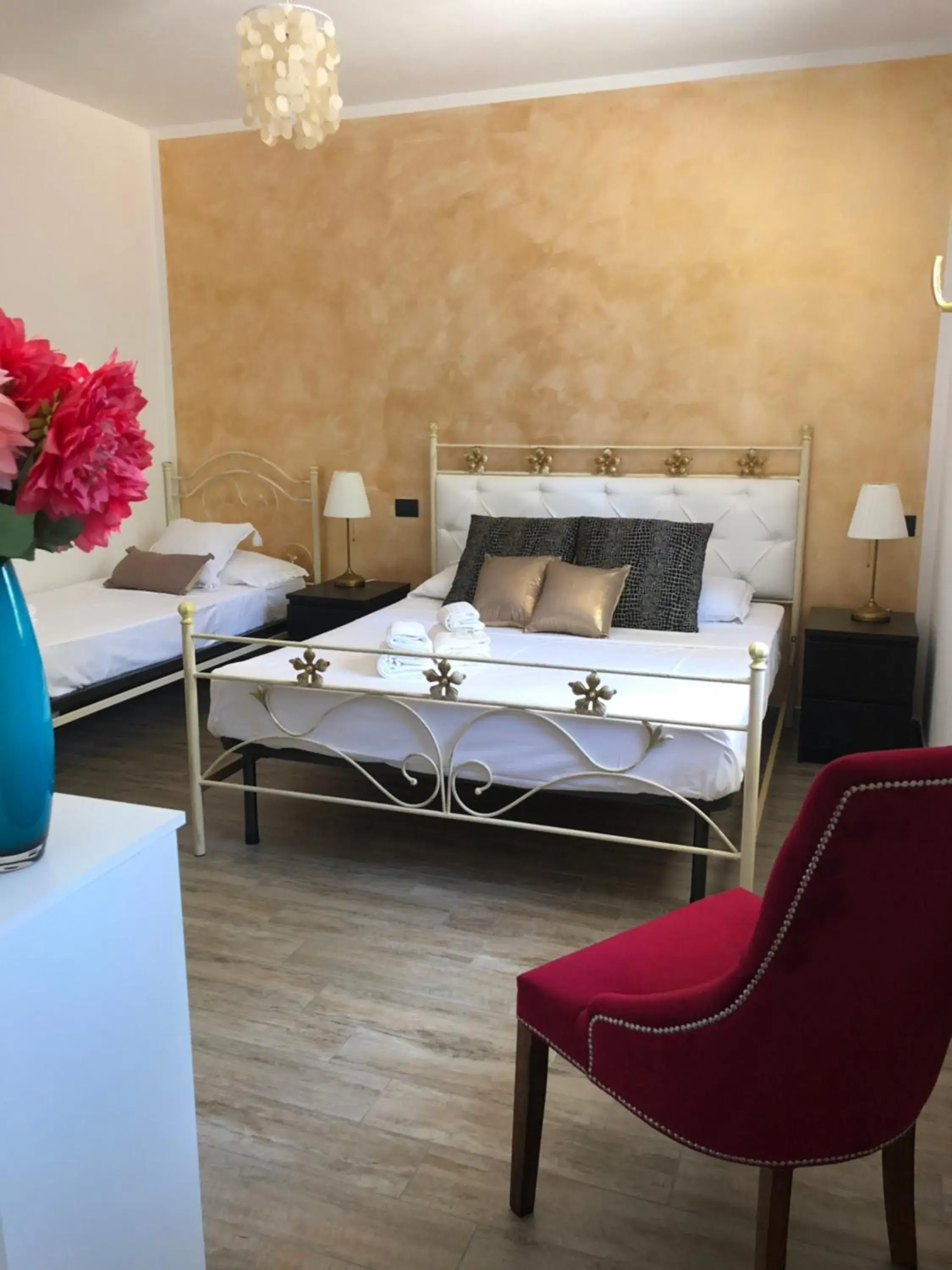 Triple Room with Private Bathroom in B&B Villa Jonica Triple Room with Private Bathroom in B&B Villa Jonica