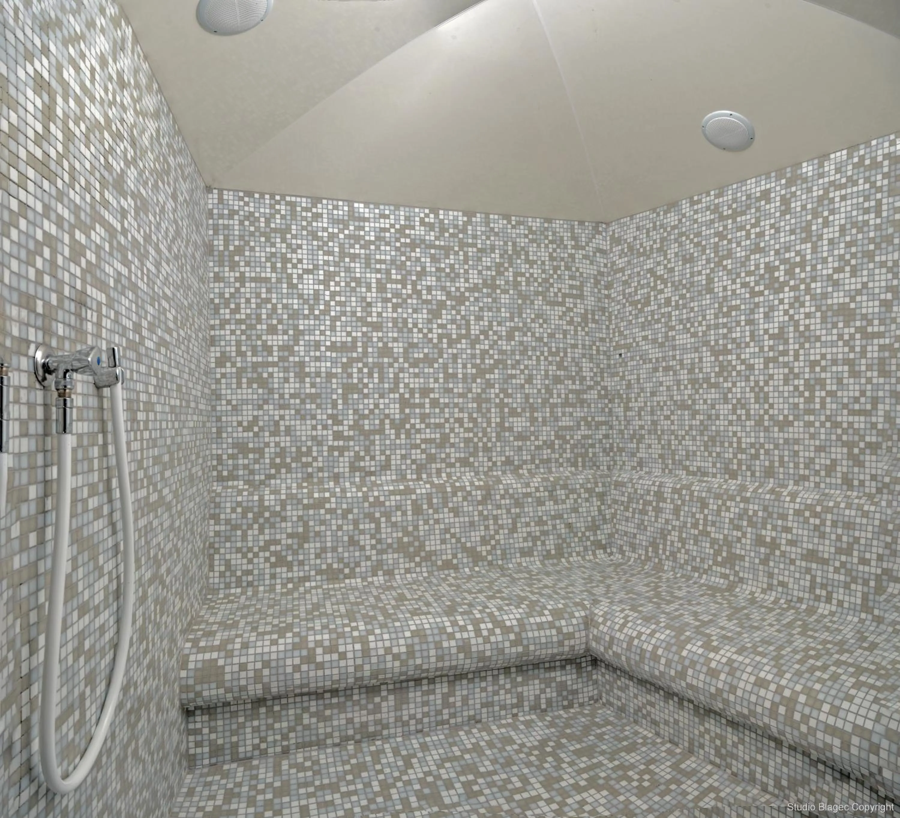 Sauna in Priska Med Luxury Rooms