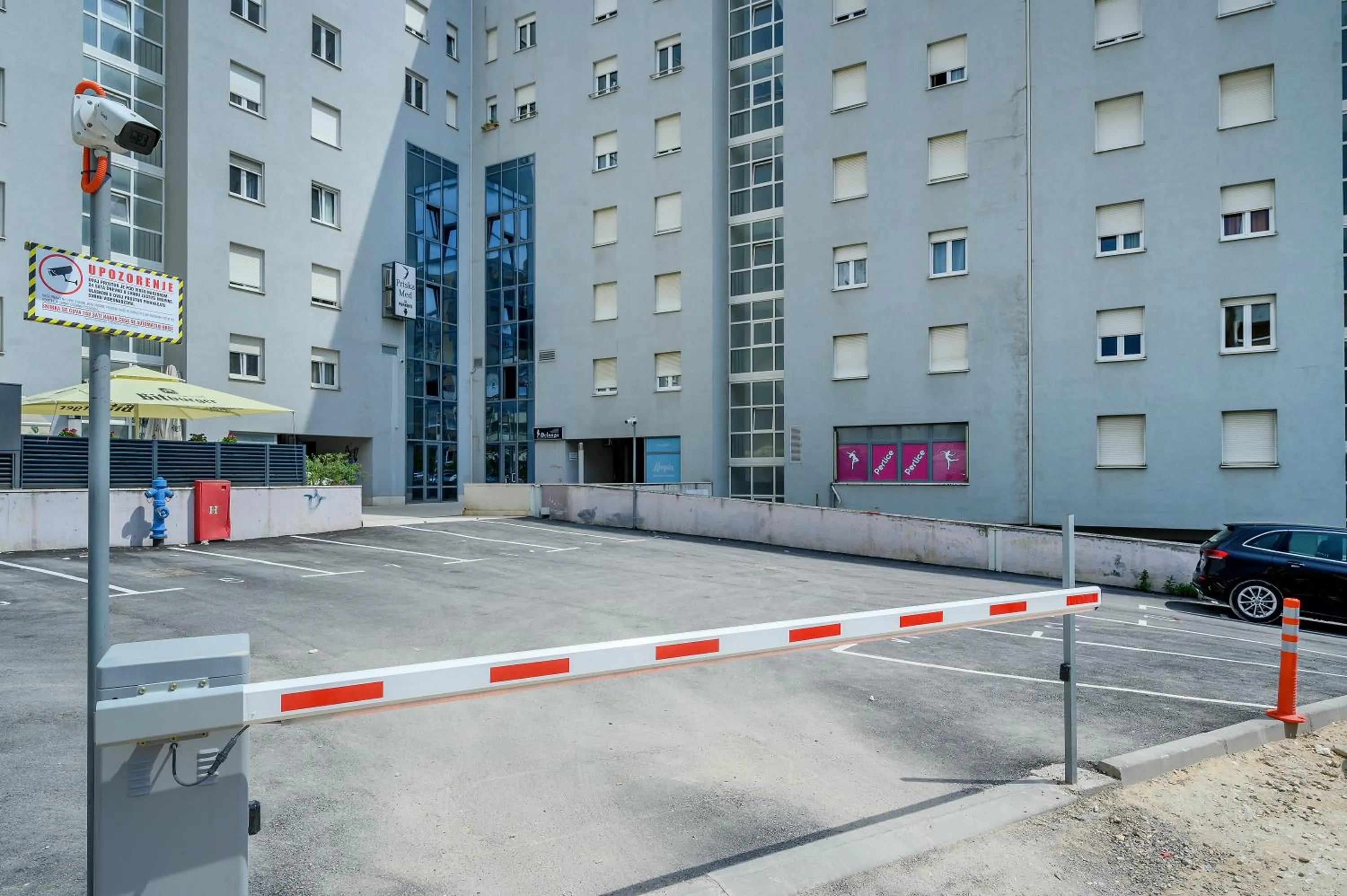 Parking in Priska Med Luxury Rooms