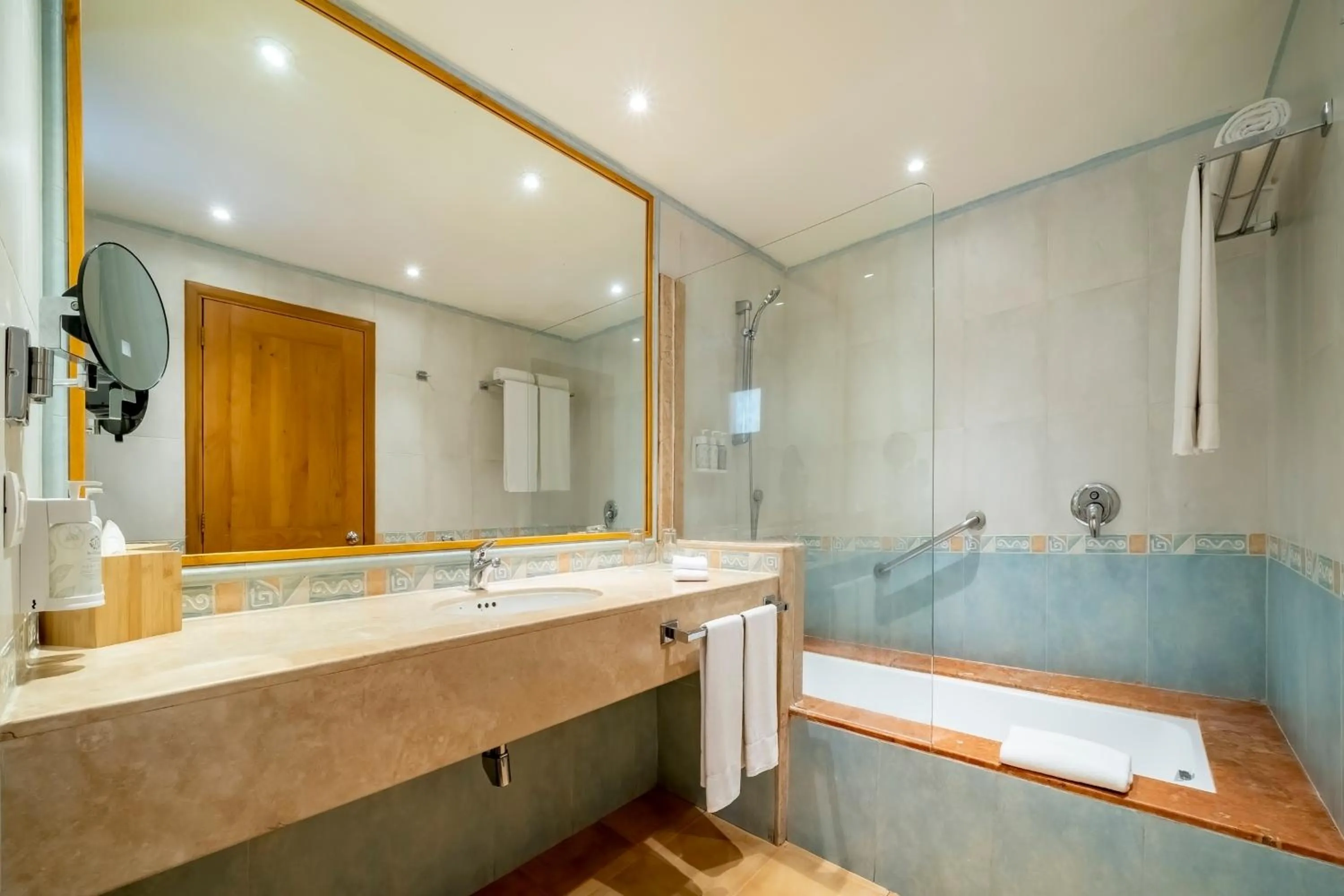 Shower in Iberostar Selection Paraíso Lindo - All Inclusive