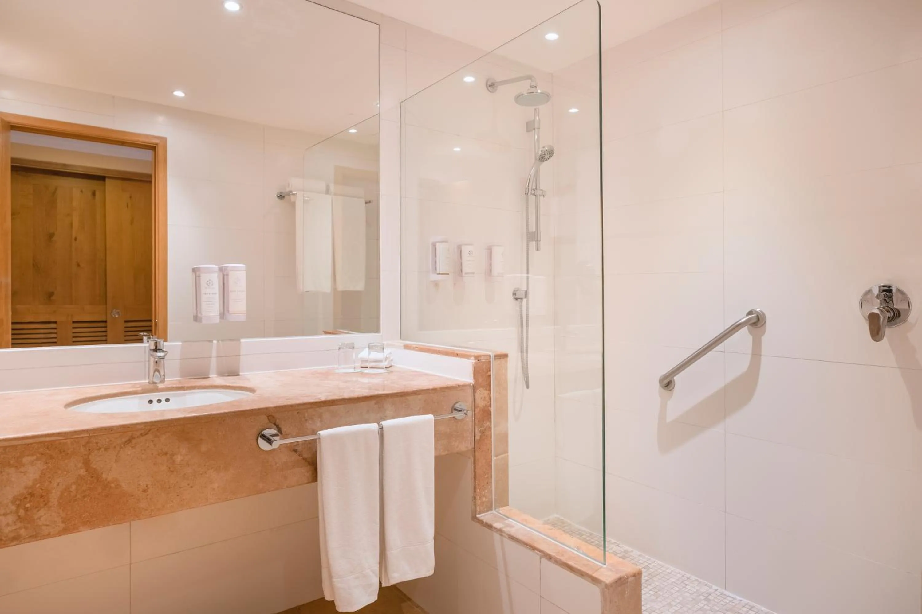 Bathroom in Iberostar Selection Paraíso Lindo - All Inclusive