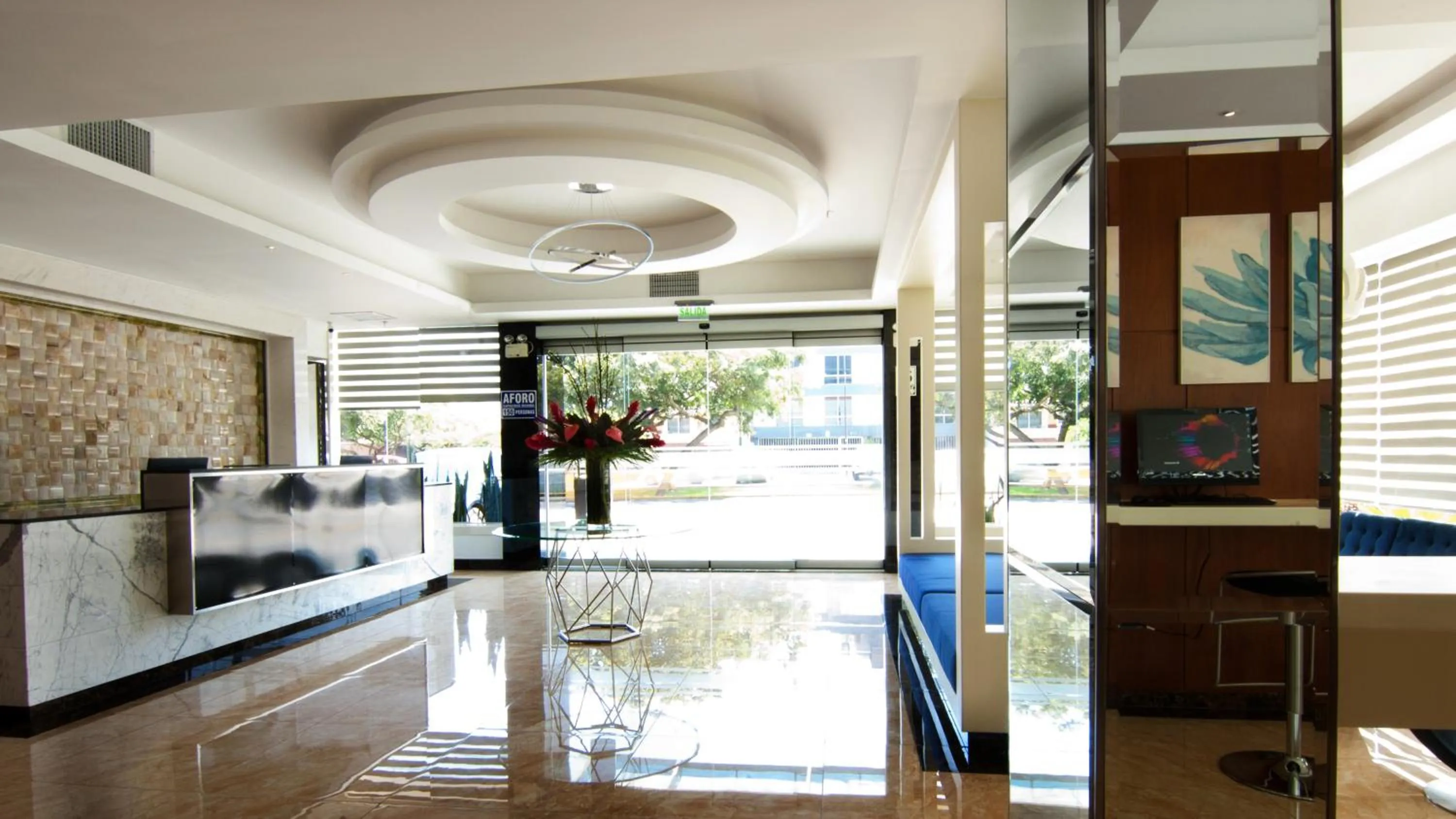 Lobby or reception in Lyz Business Hotel