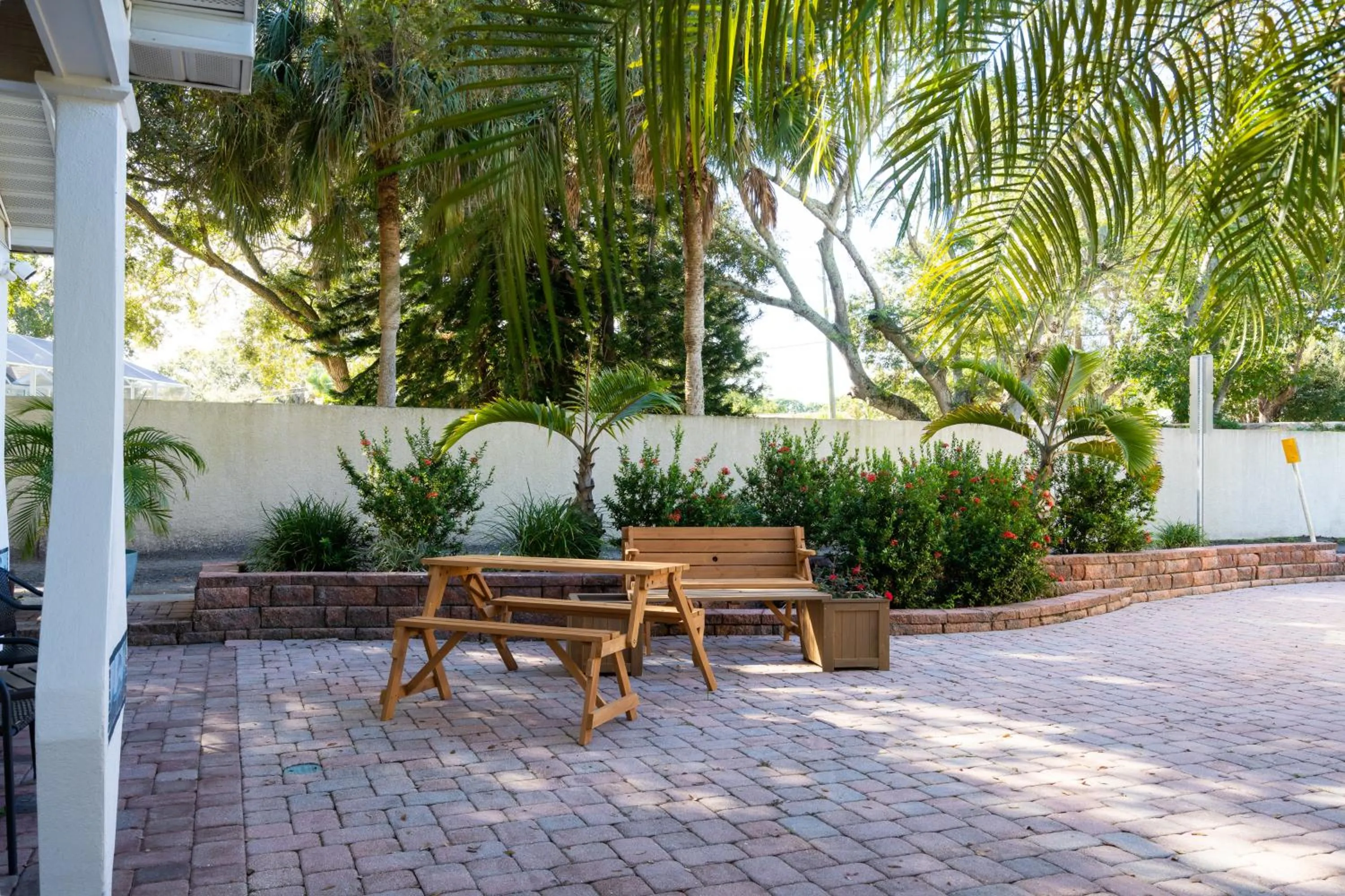 Property building in Mar Bay Exclusive Suites