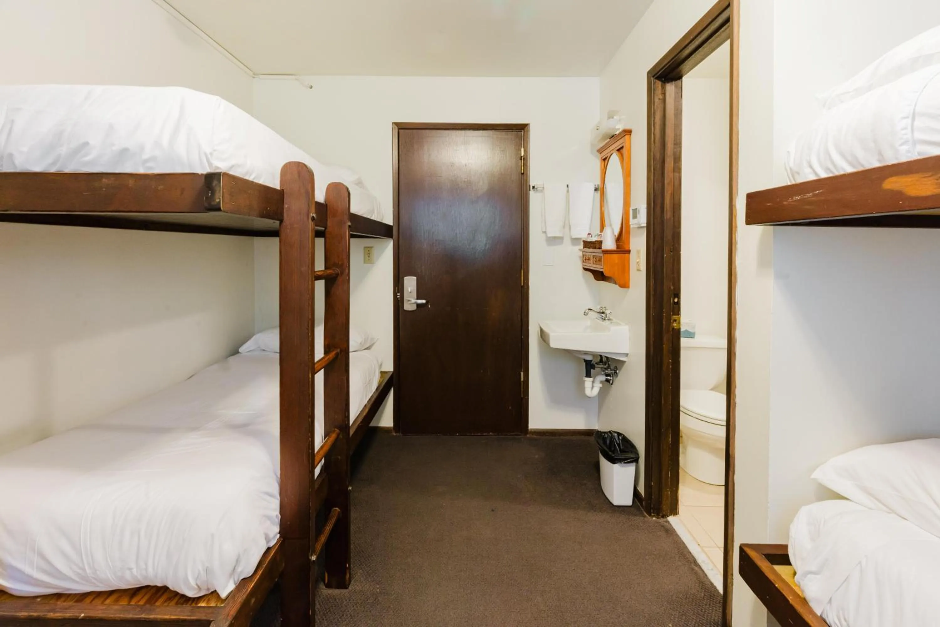 Photo of the whole room, Bed in Crystal Mountain Hotels