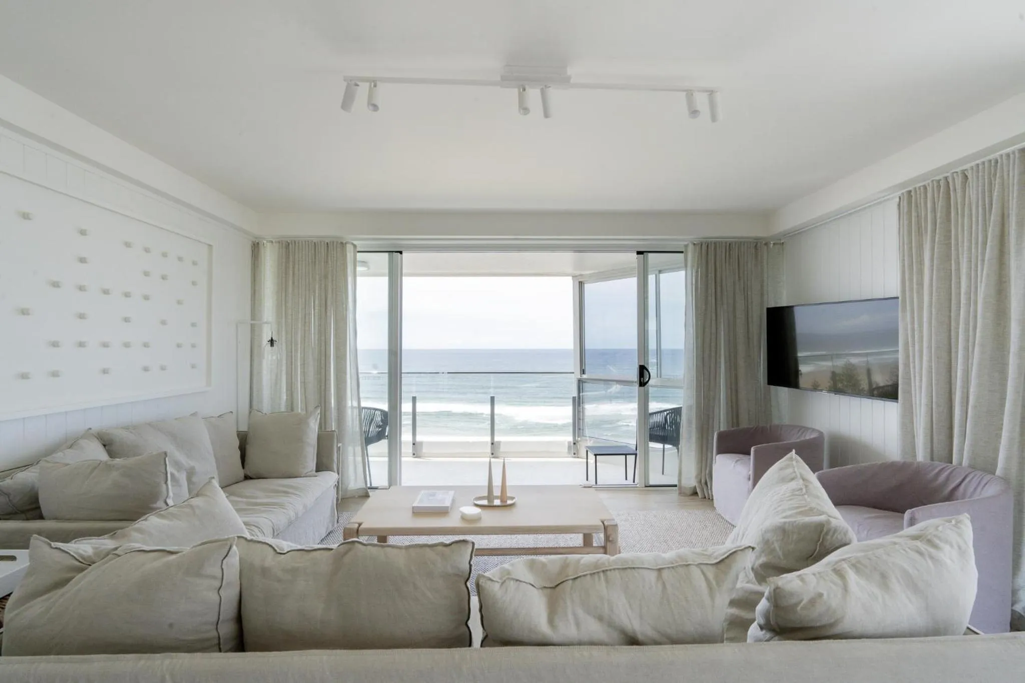 Living room in Cashelmara Beachfront Apartments