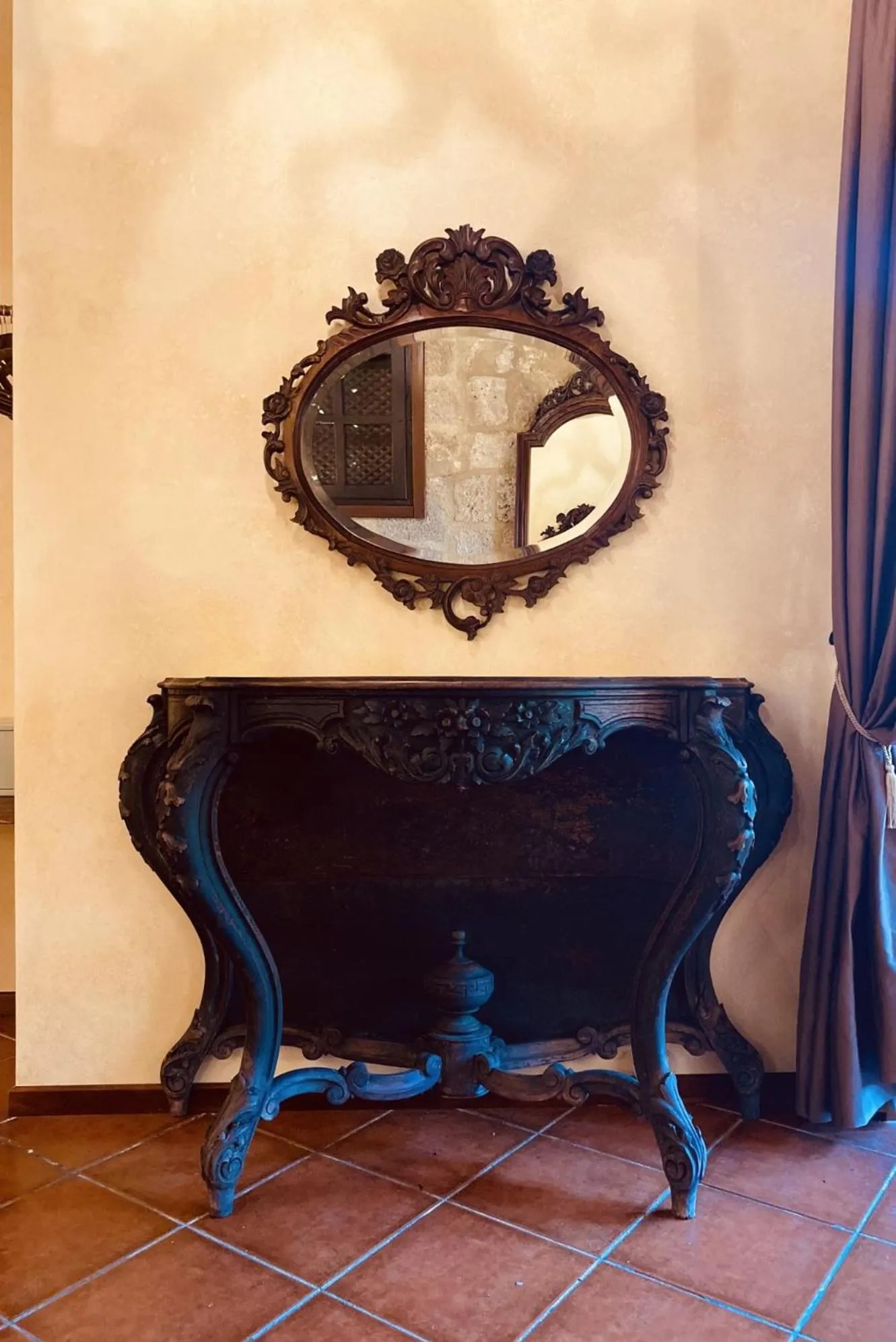 Living room in S.Nikolis' Historic Boutique Hotel