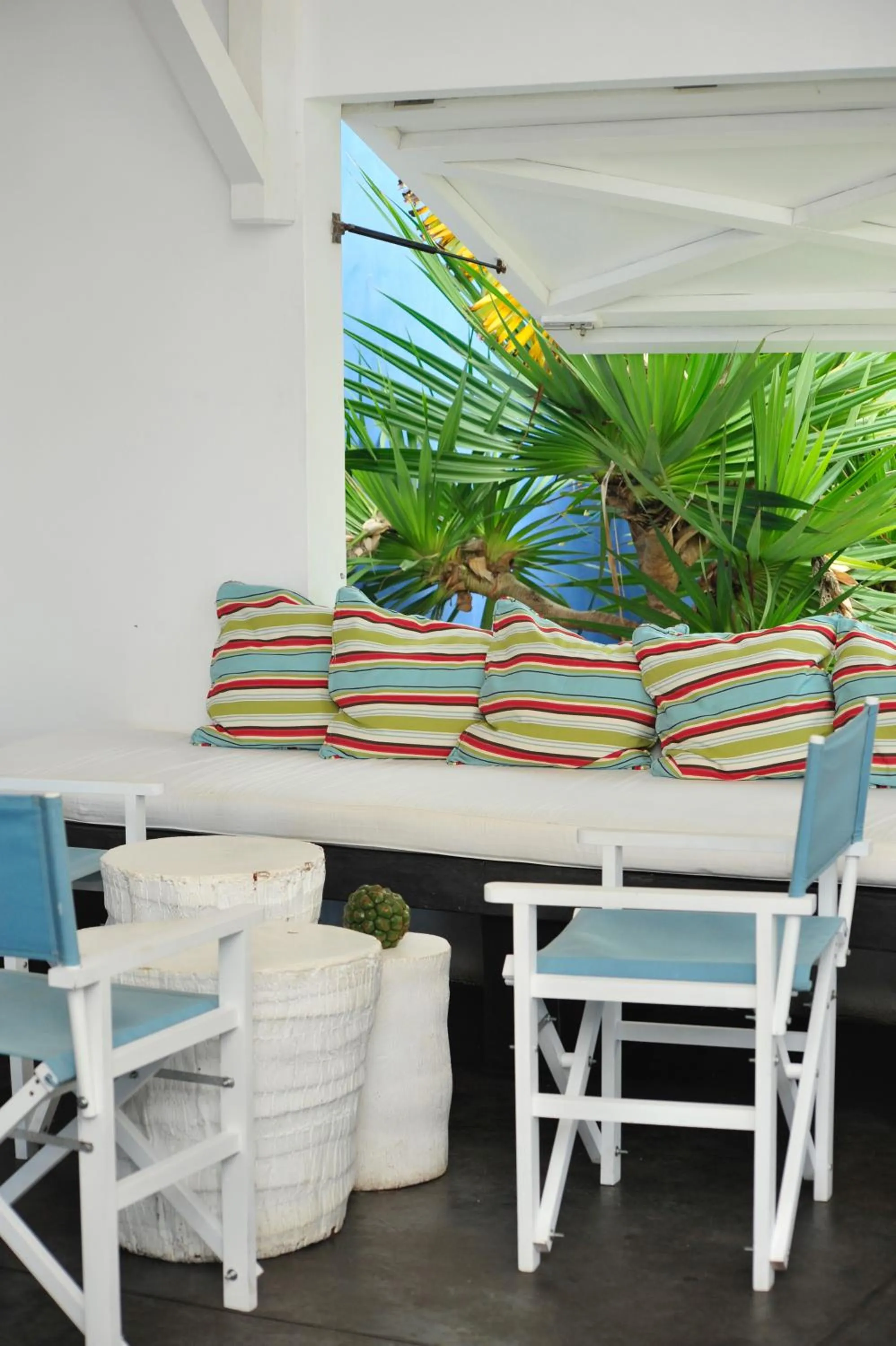 Restaurant/places to eat in Bakwa Lodge