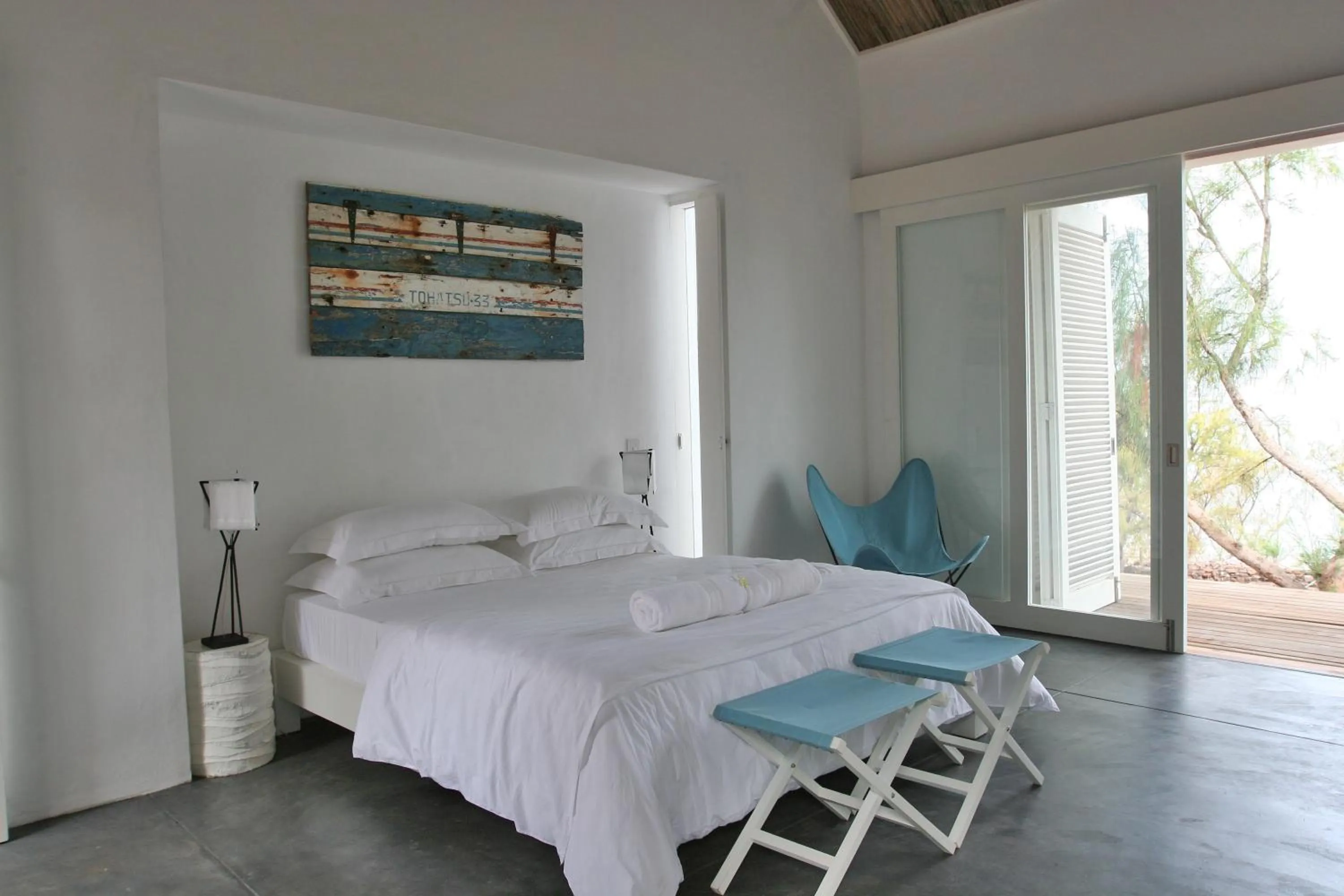 Patio, Bed in Bakwa Lodge