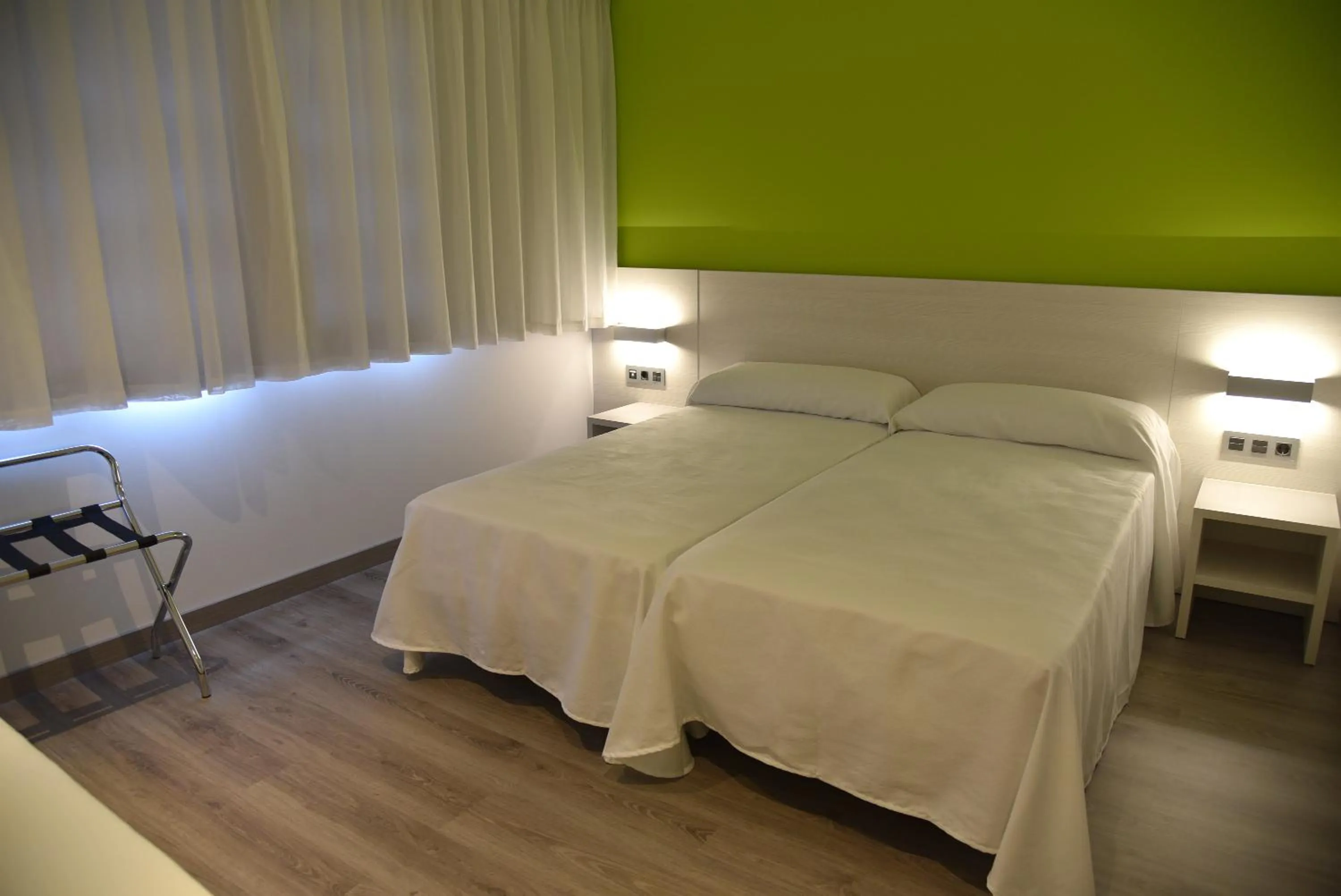 Photo of the whole room, Bed in Hotel Julimar