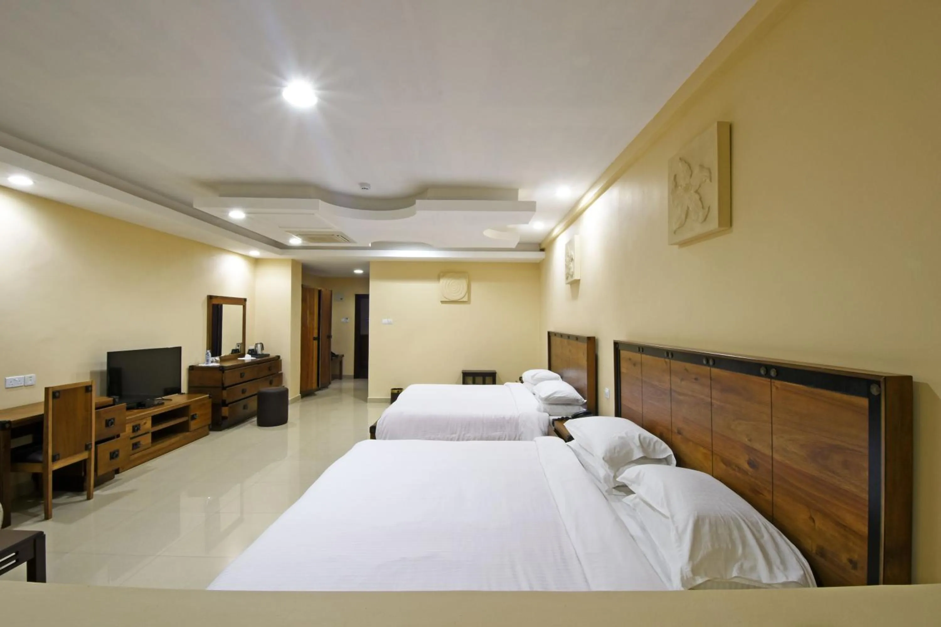 Photo of the whole room in Imperial Golf View Hotel