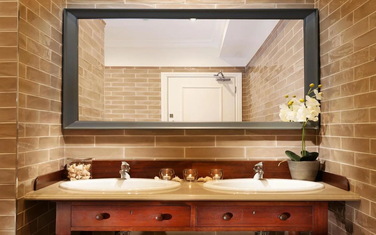 Bathroom in The Wild Atlantic Lodge