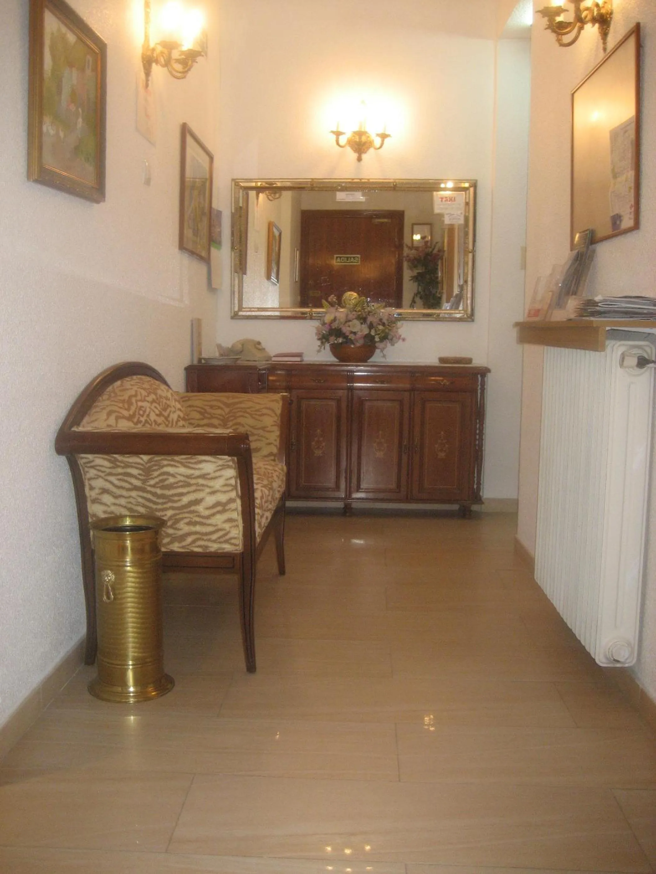 Lobby or reception in Hostal del Pez Azul