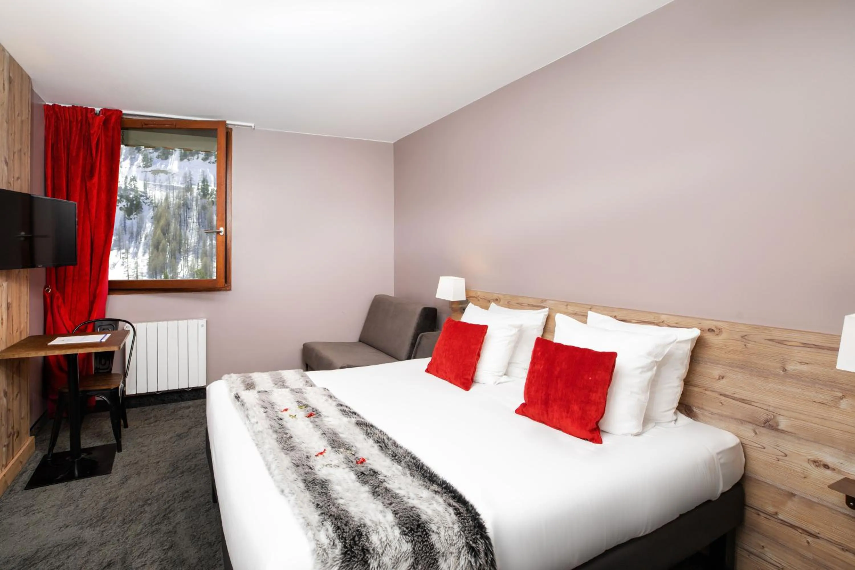 Bed in SOWELL Family Valfrejus