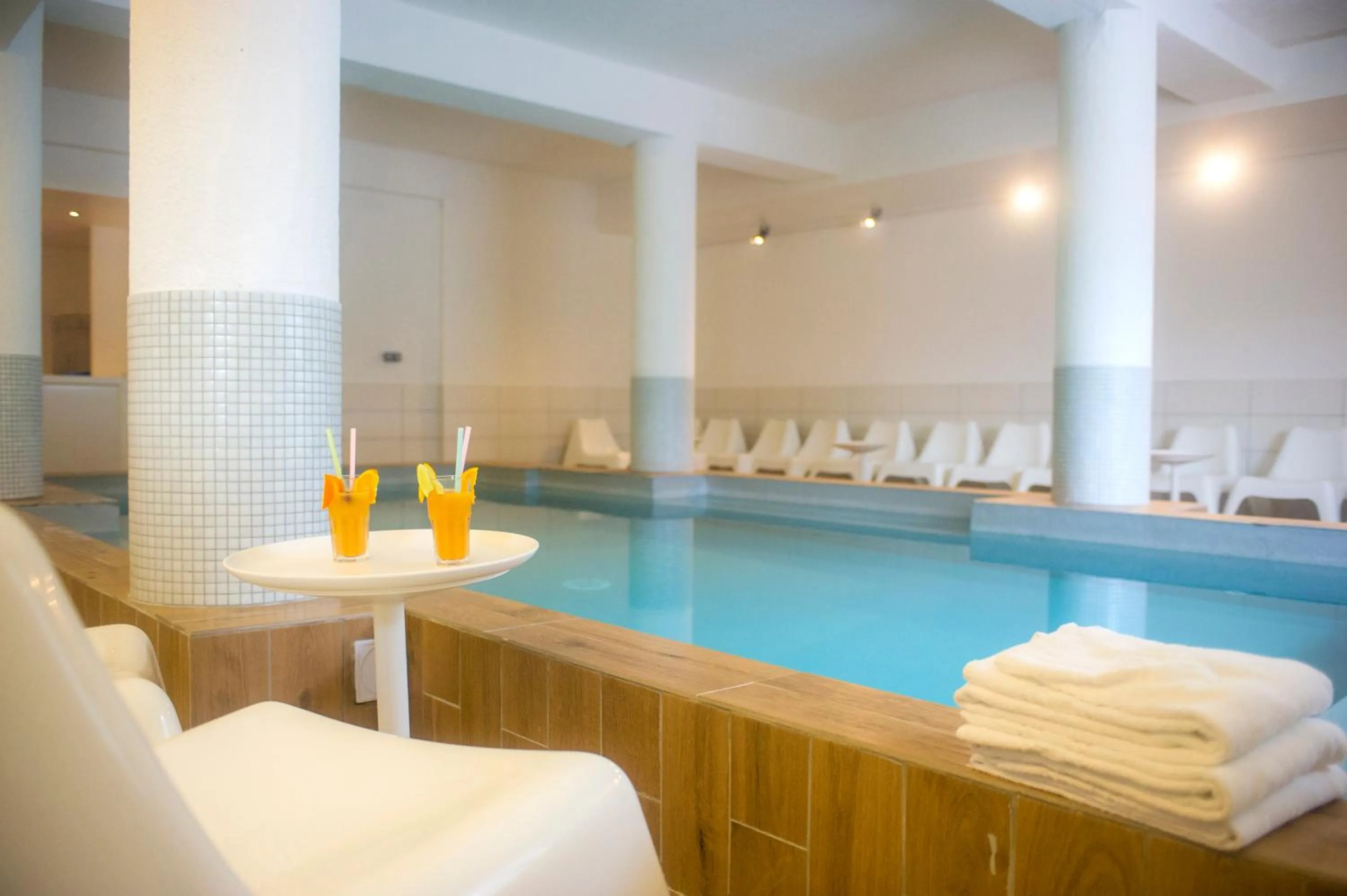 Swimming pool in SOWELL Family Valfrejus