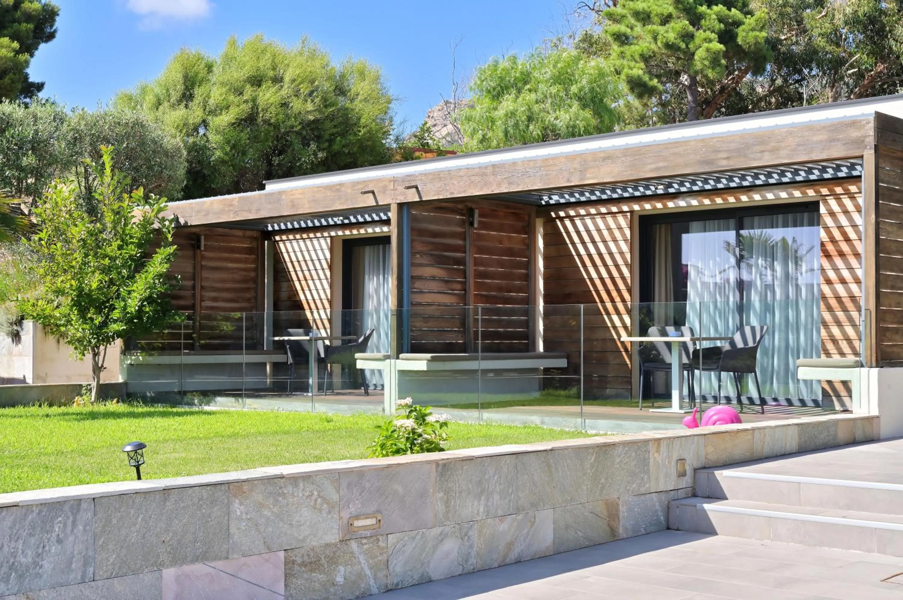 Patio in Hôtel Le Week end