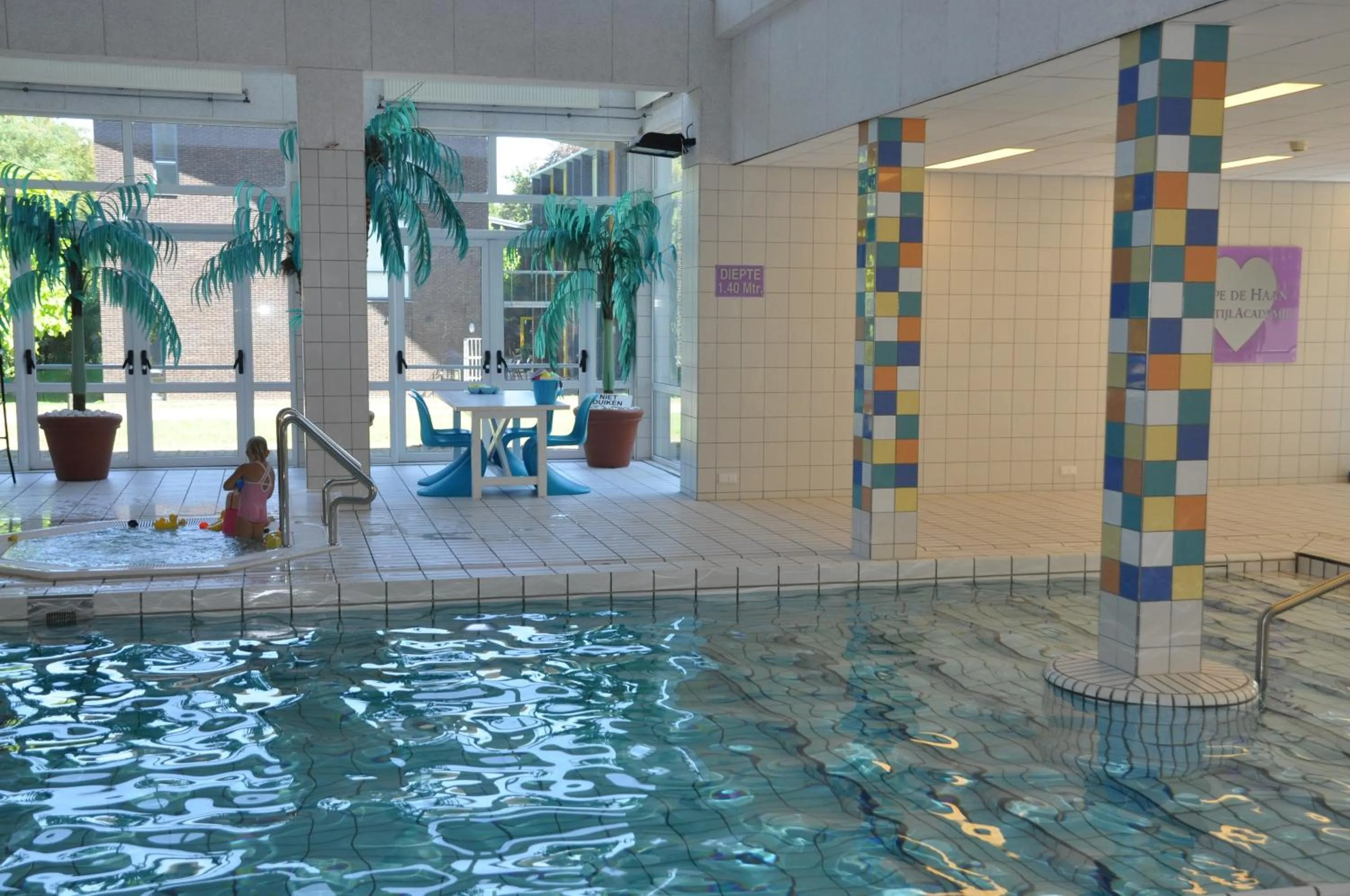 Swimming pool in Hotel Spelderholt