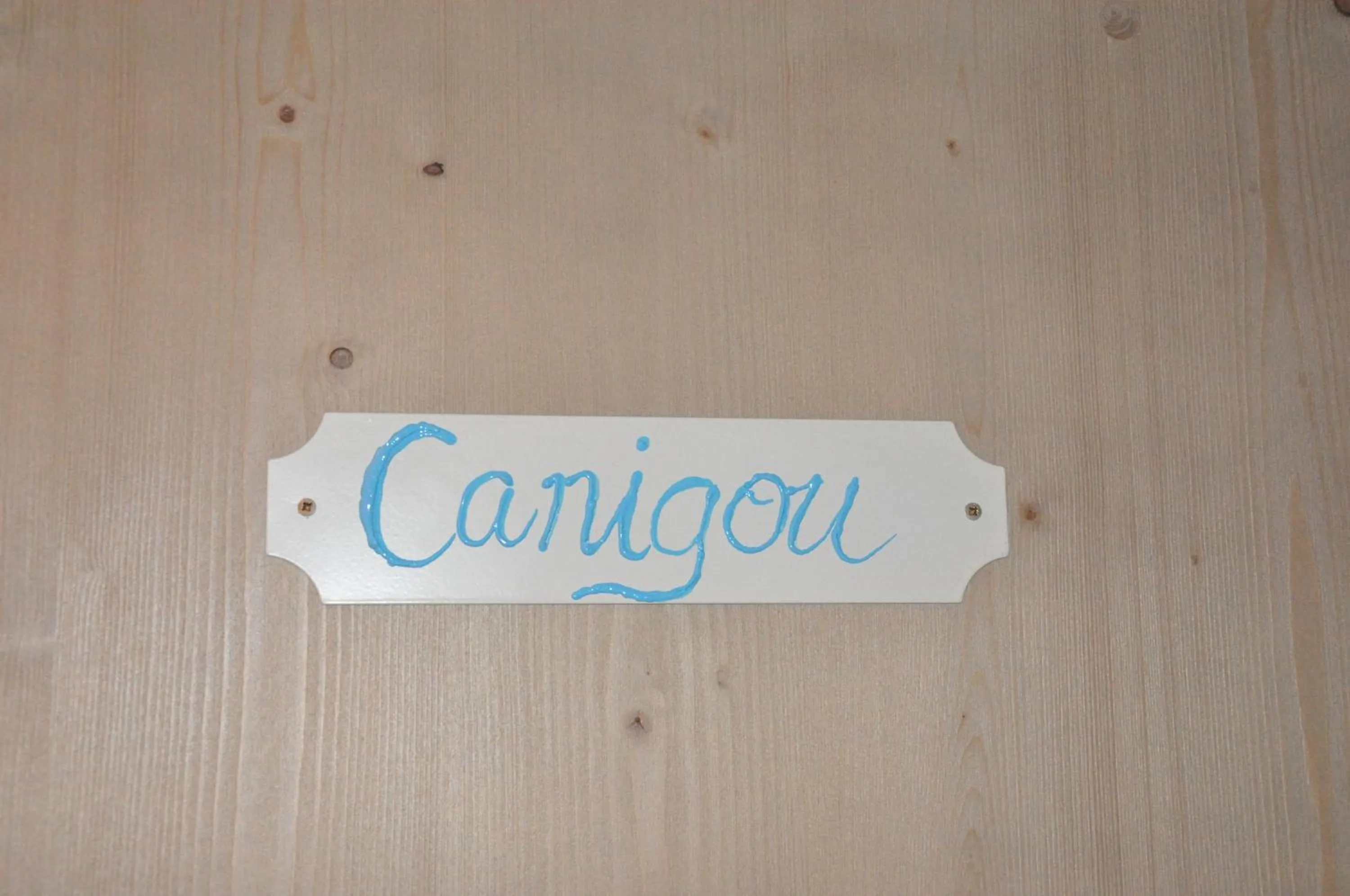 Decorative detail in La Tour Du Terroir