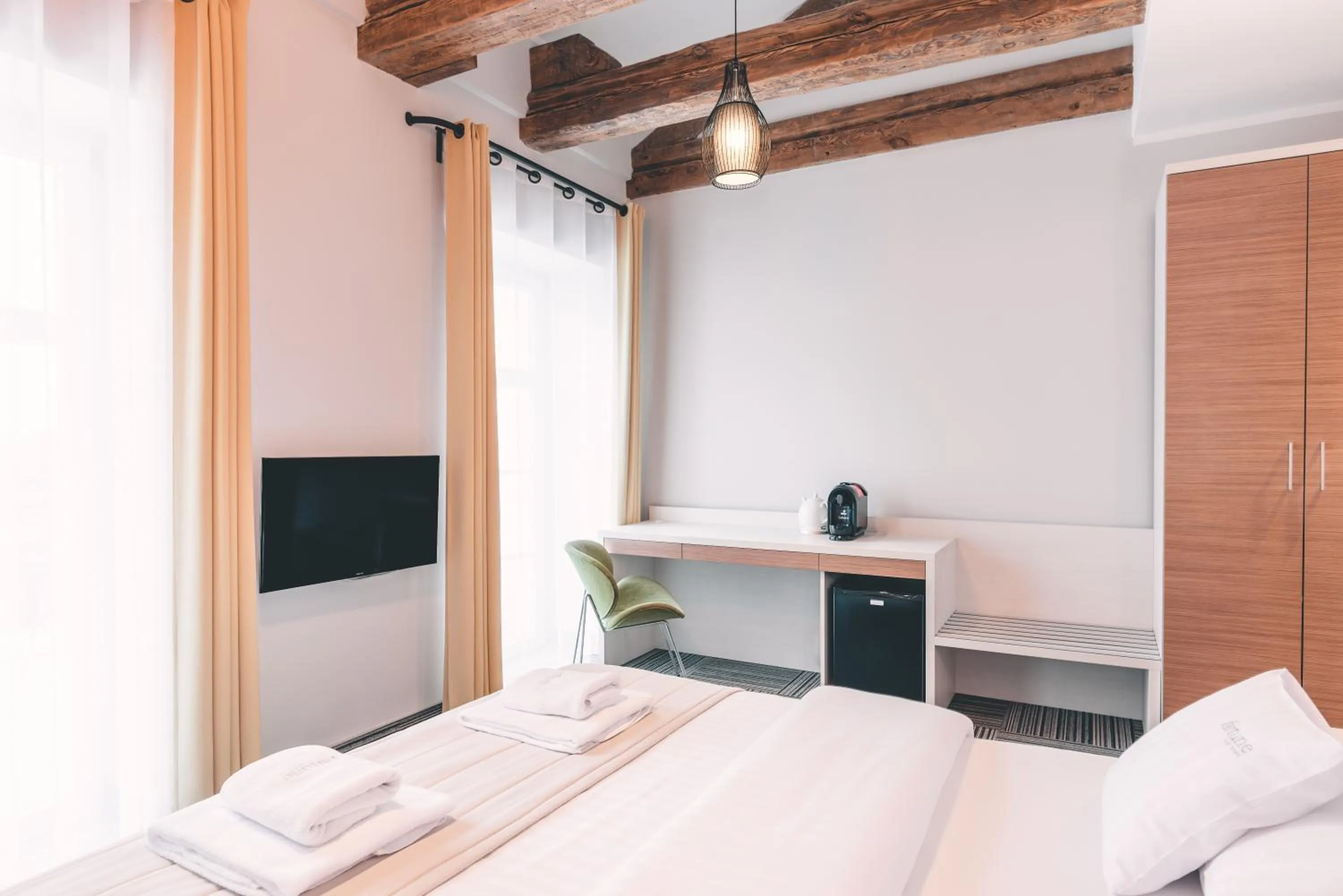 Bed in Fortune boutique old town