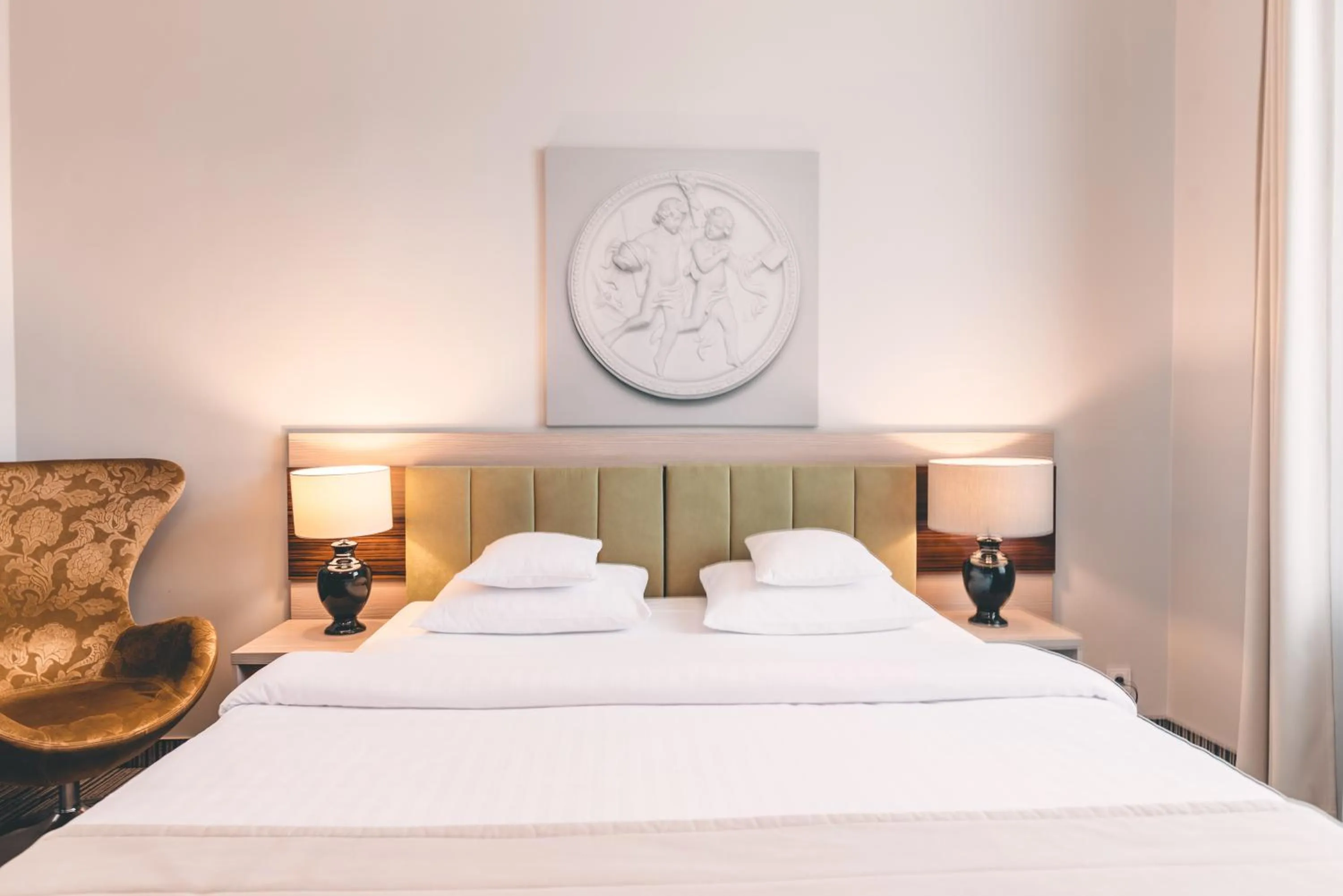 Bed in Fortune boutique old town