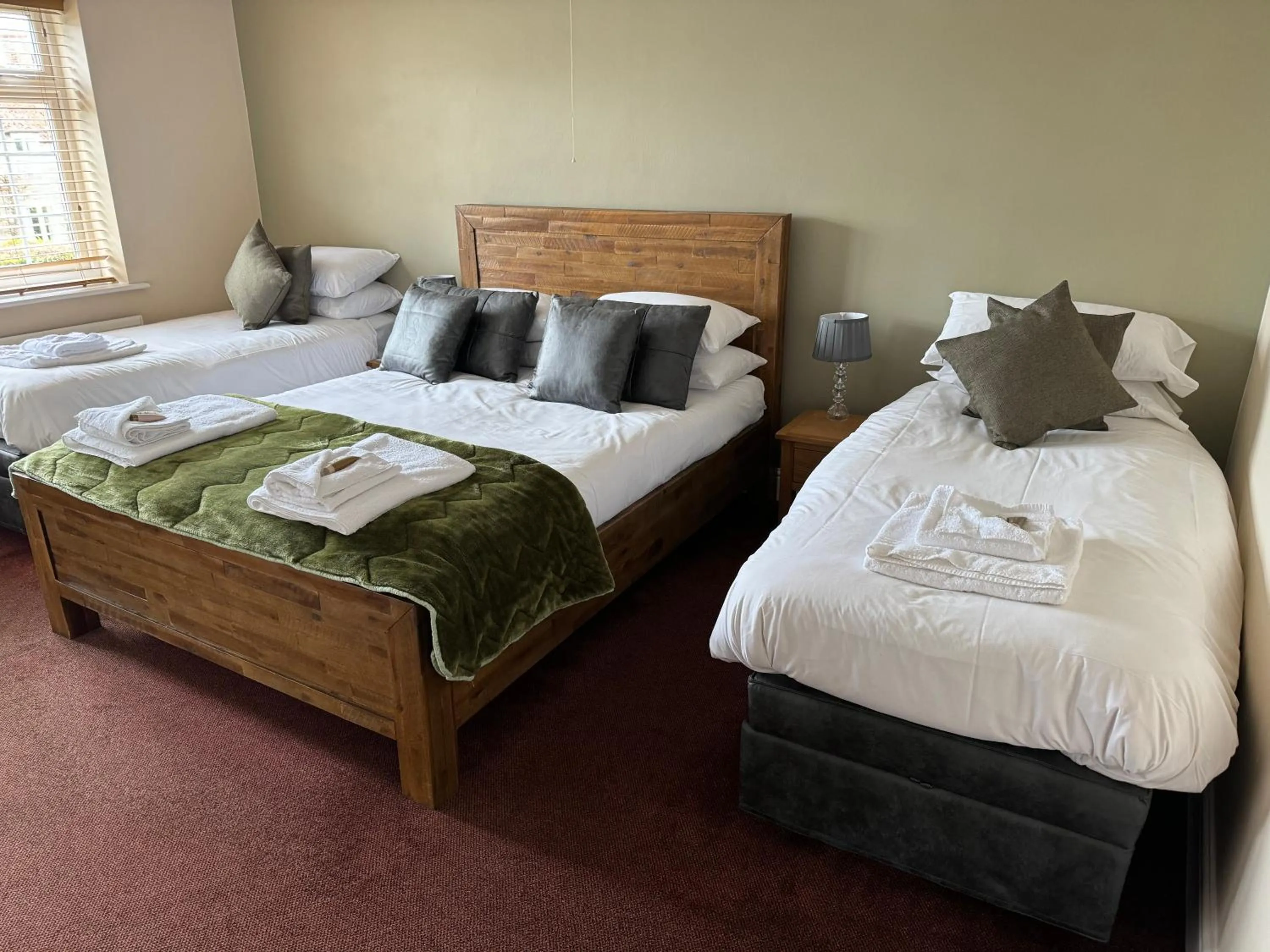 Photo of the whole room, Bed in The Old Pound Inn