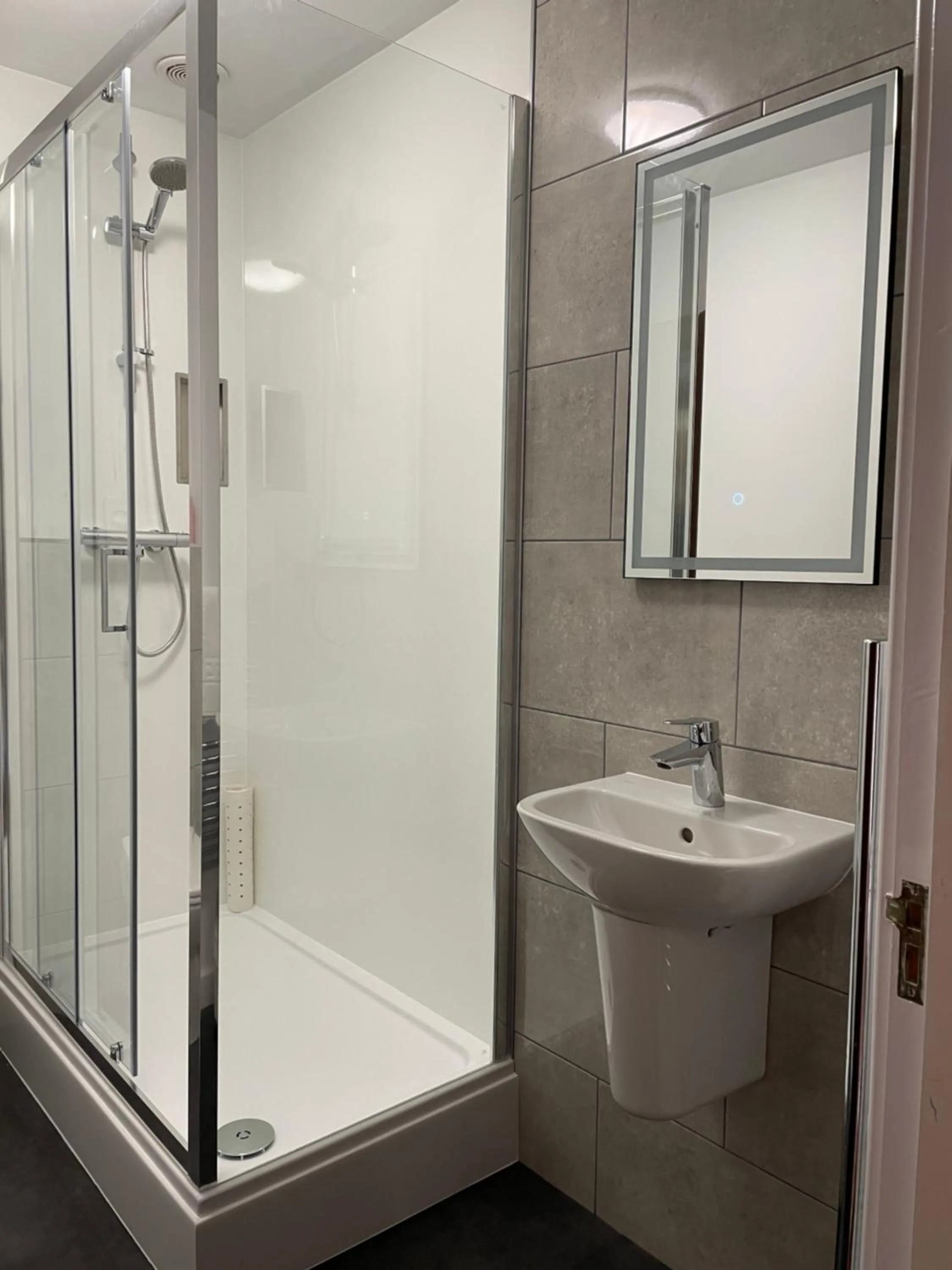 Property building in The Old Pound Inn