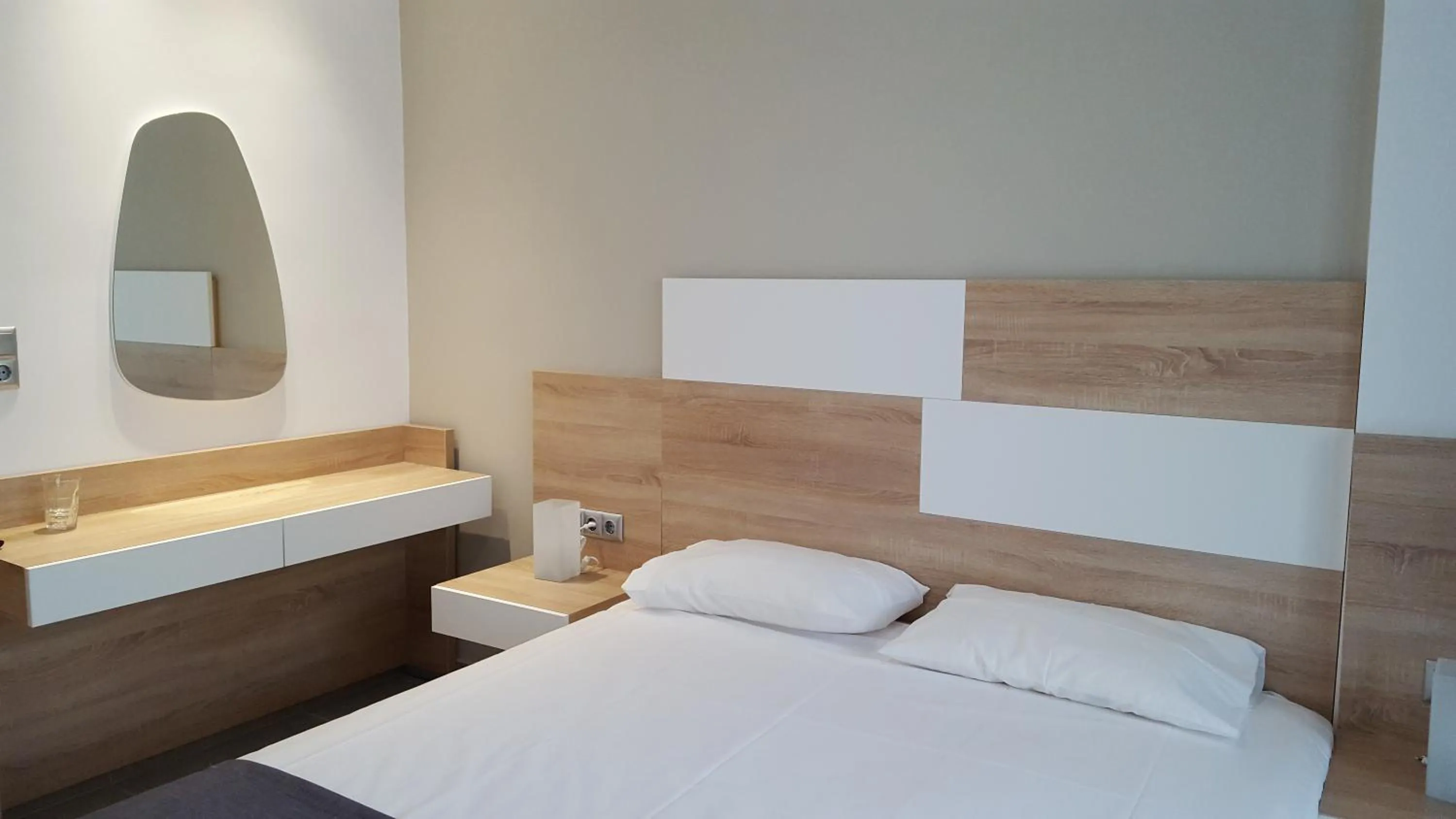 Bedroom, Bed in Astris Sun Hotel