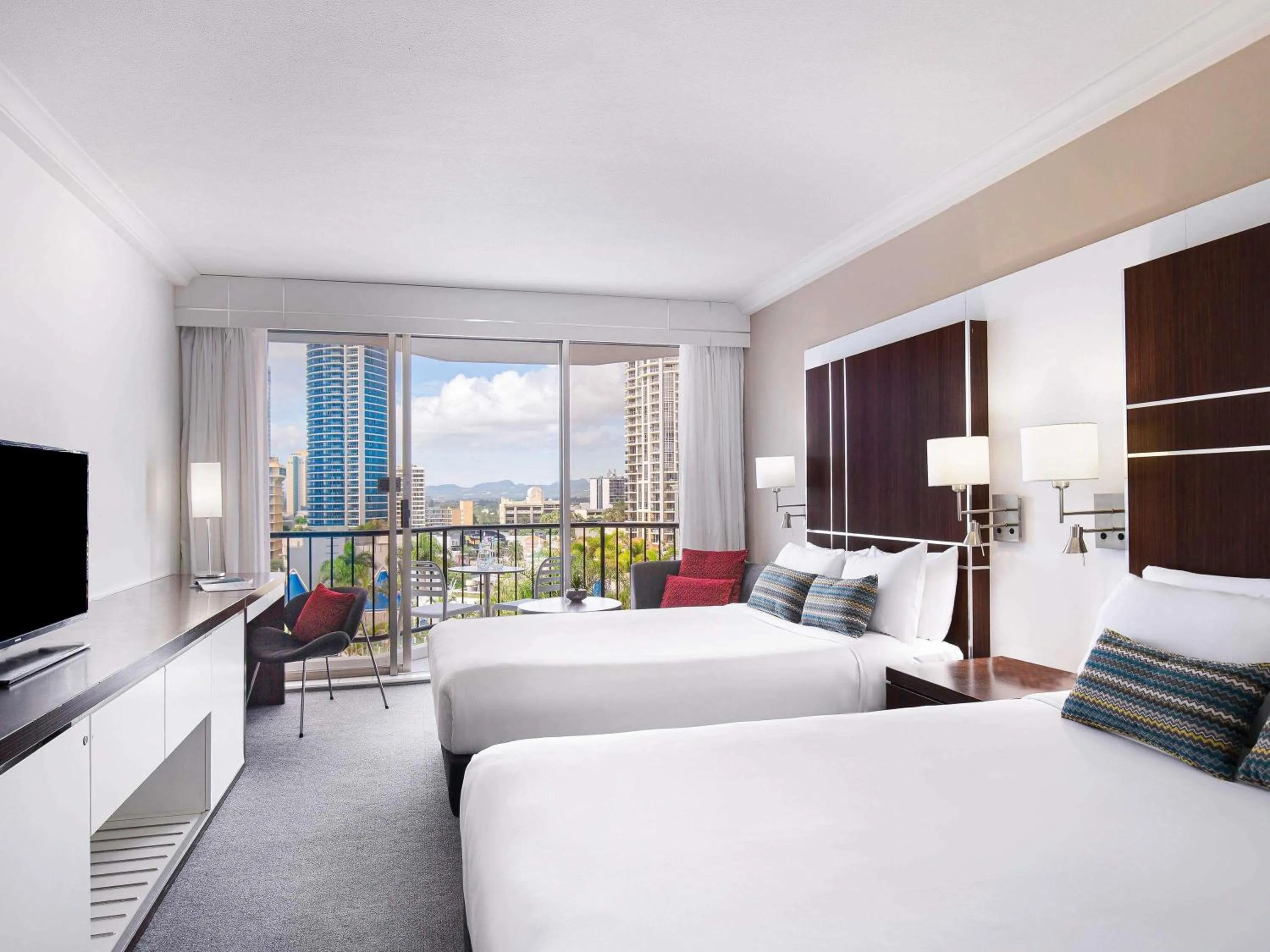 Bedroom, Bed in Mantra on View