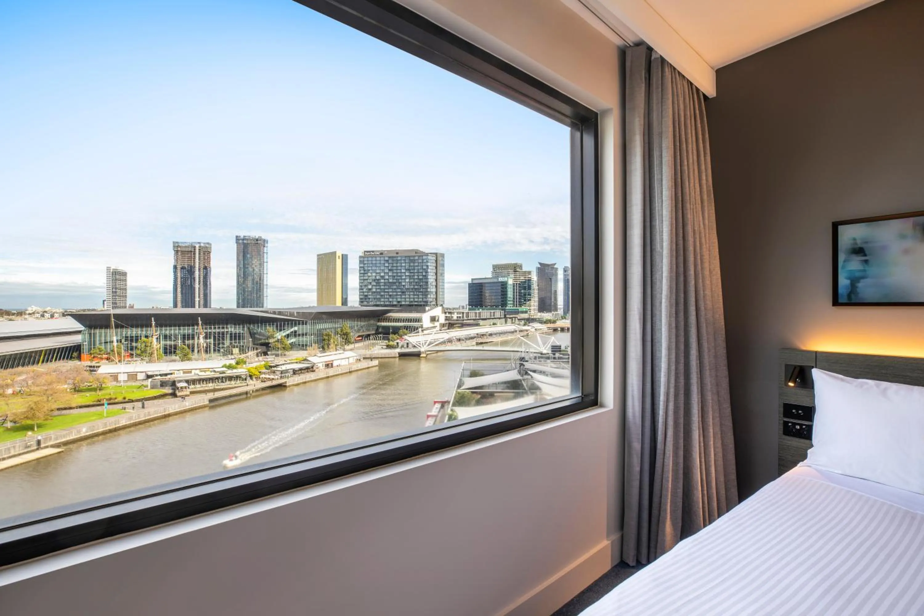 River view, Bed in Crowne Plaza Melbourne by IHG