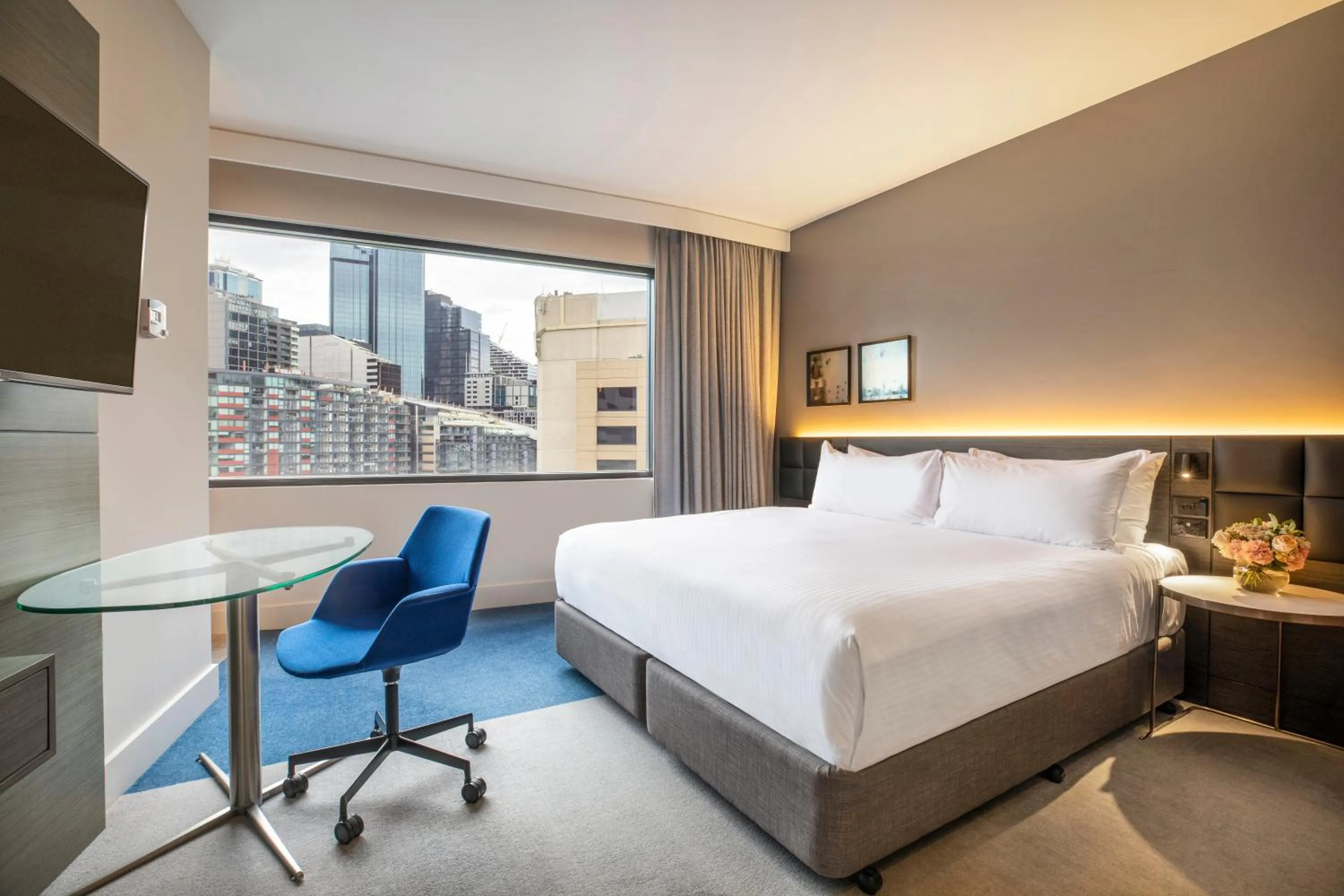 Bedroom, Bed in Crowne Plaza Melbourne by IHG
