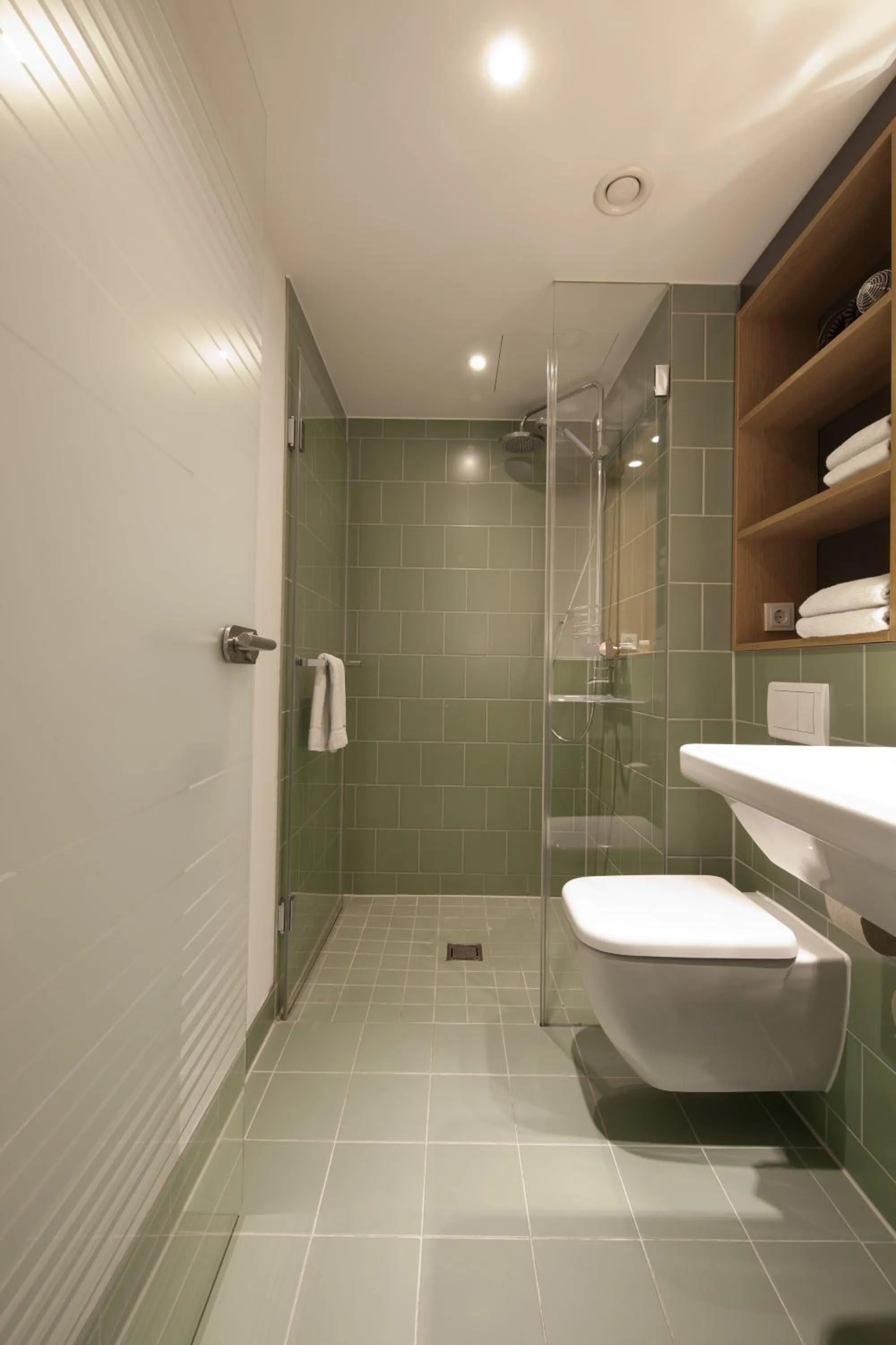 Shower in smartments München Parkstadt Schwabing