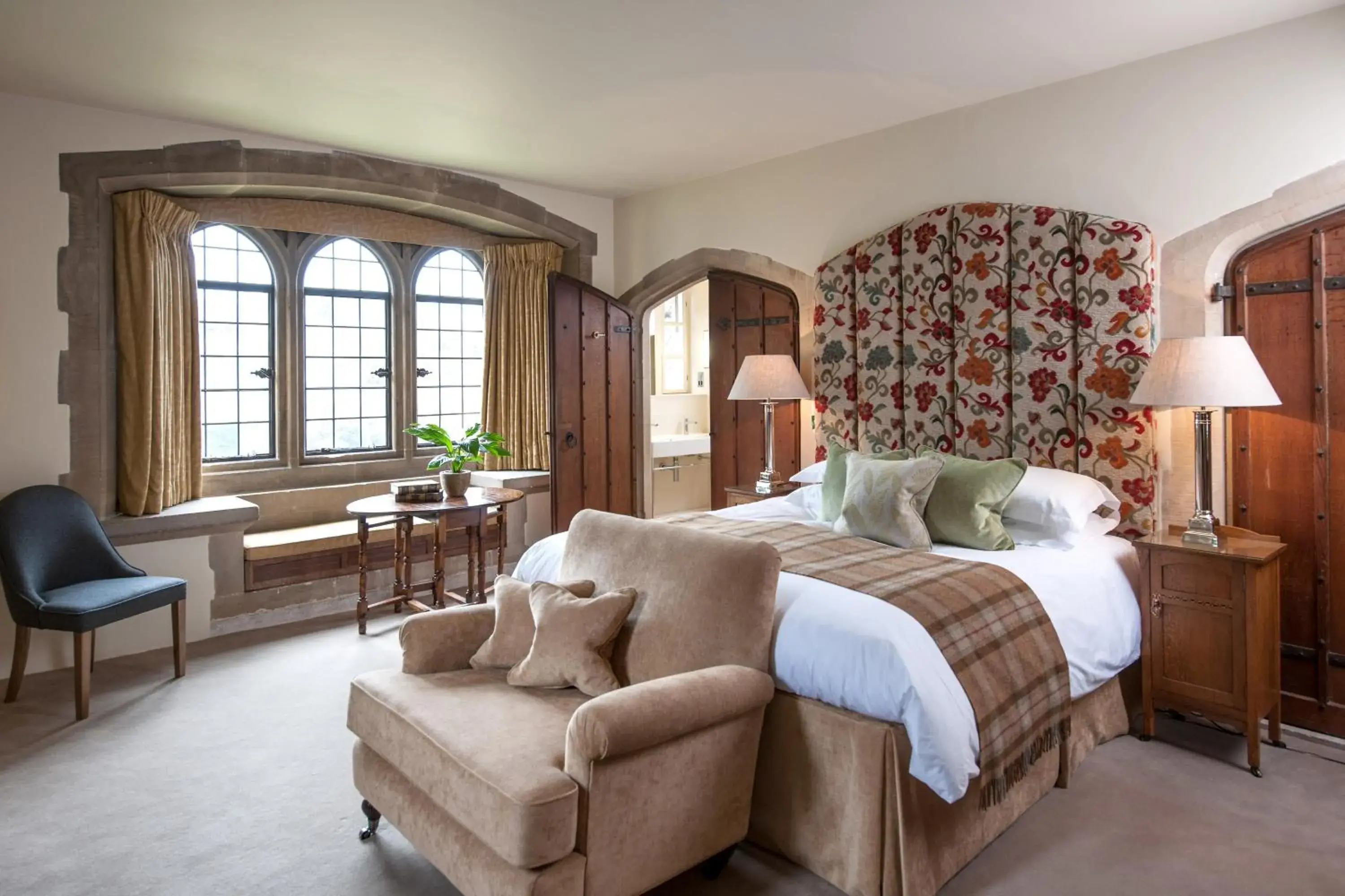 Premier King Room in Amberley Castle- A Relais & Chateaux Hotel Premier King Room in Amberley Castle- A Relais & Chateaux Hotel
