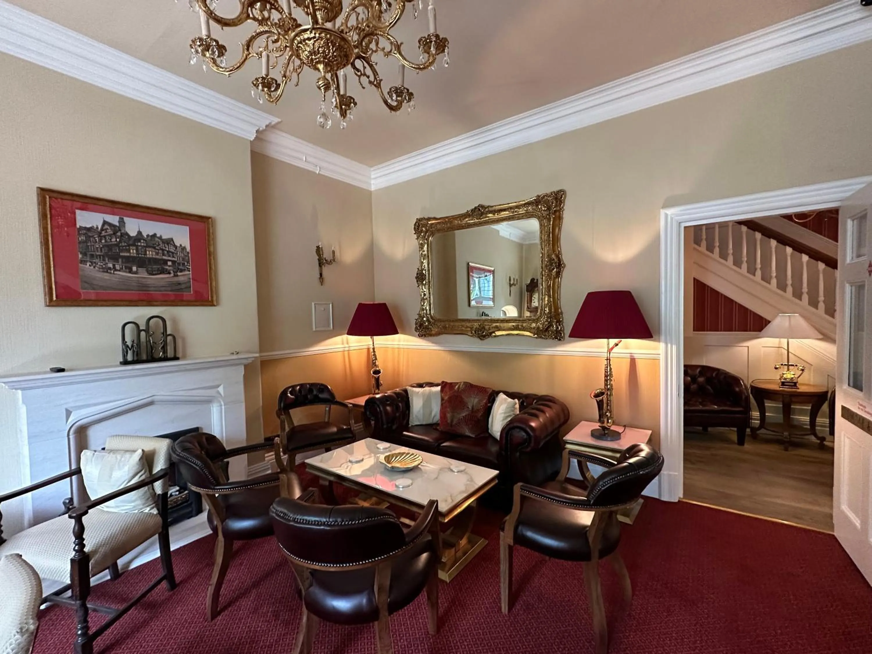 Lounge or bar in The Chester Court Hotel