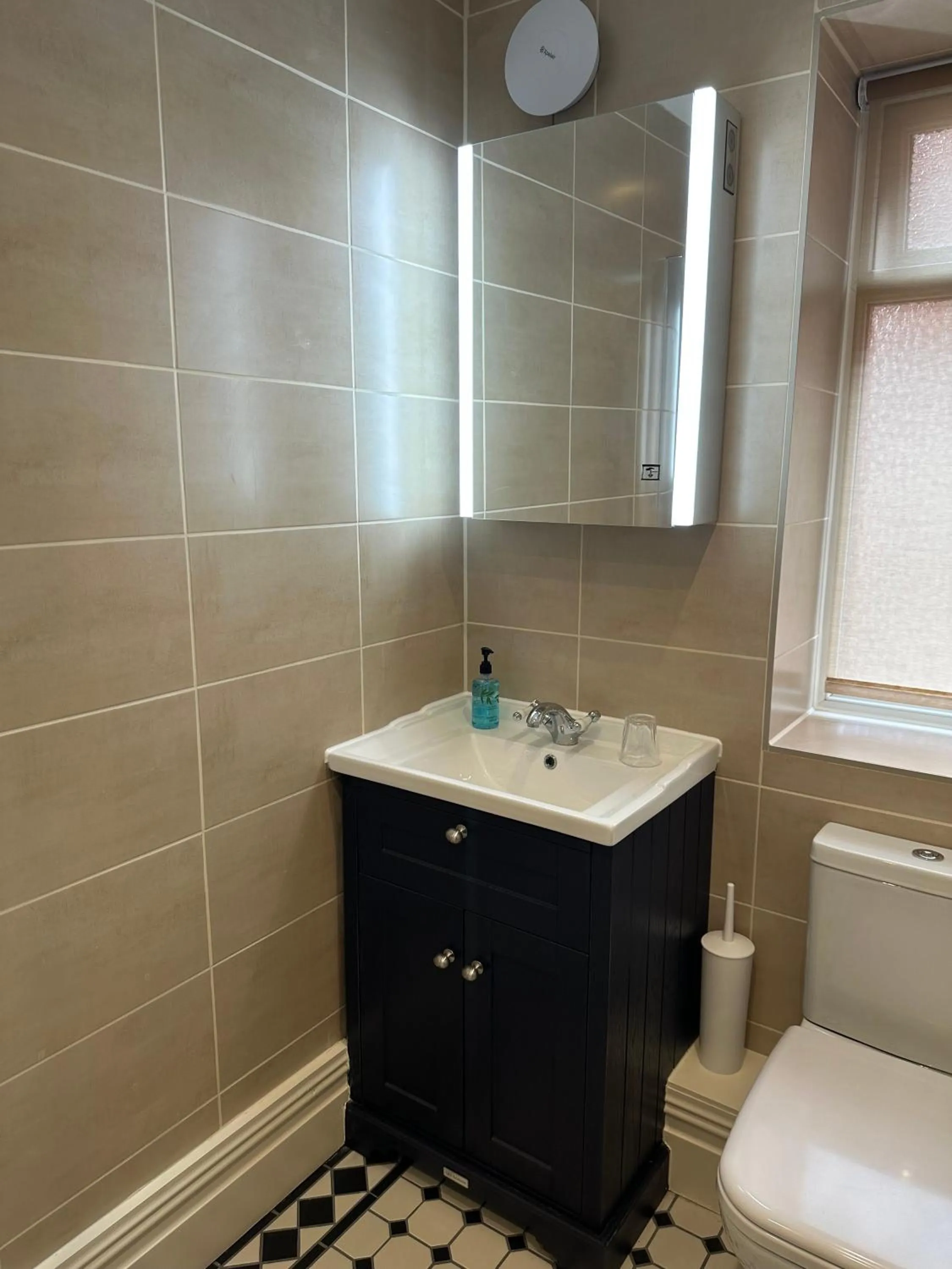 Bathroom in The Chester Court Hotel