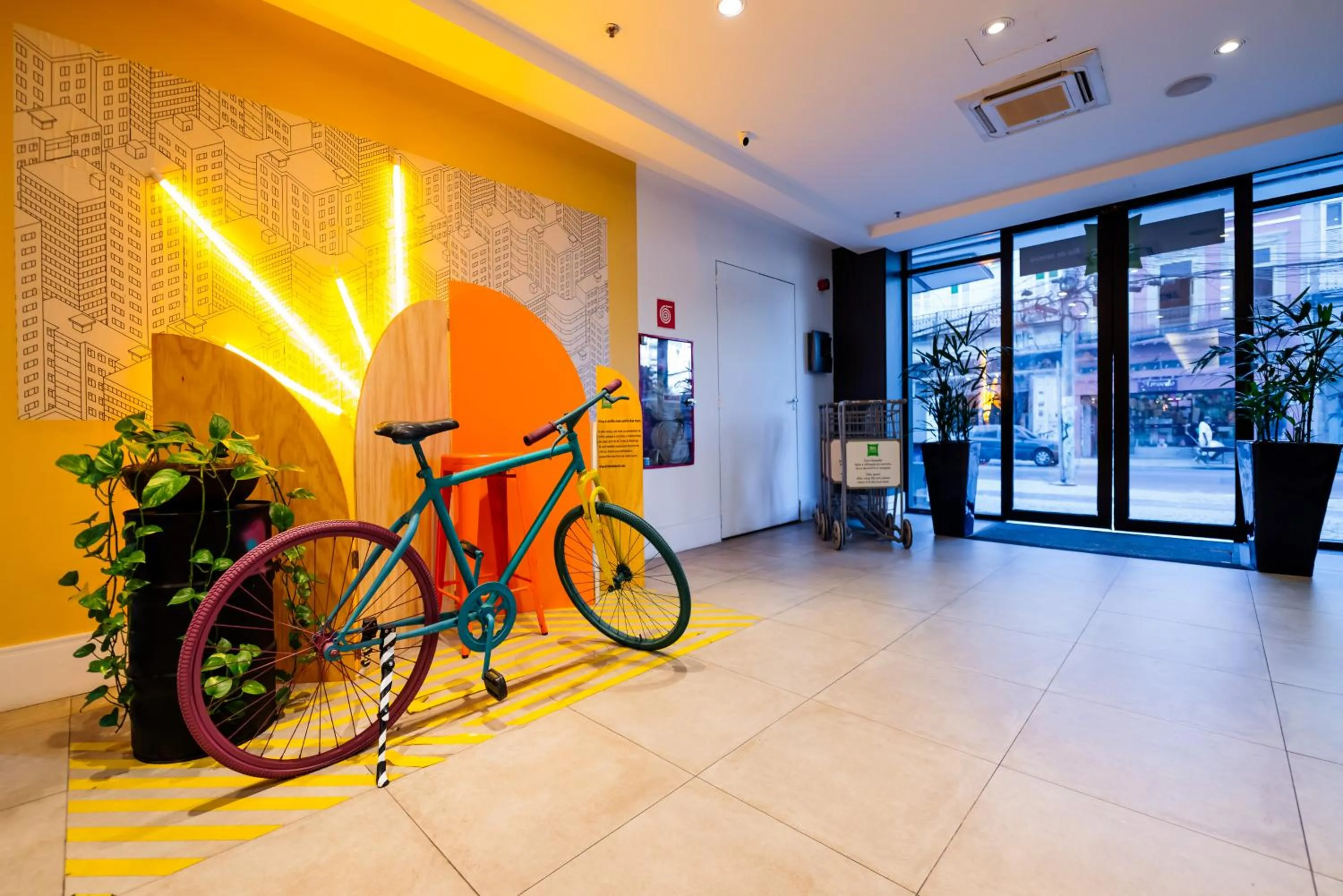 Cycling in ibis Styles Rio de Janeiro Botafogo