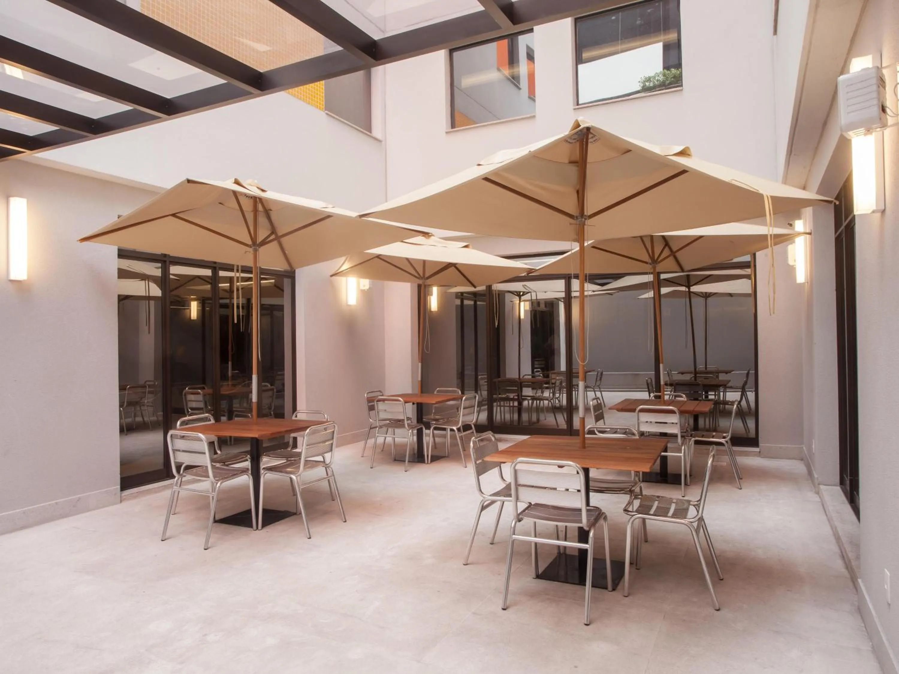 Lounge or bar in ibis Styles Rio de Janeiro Botafogo