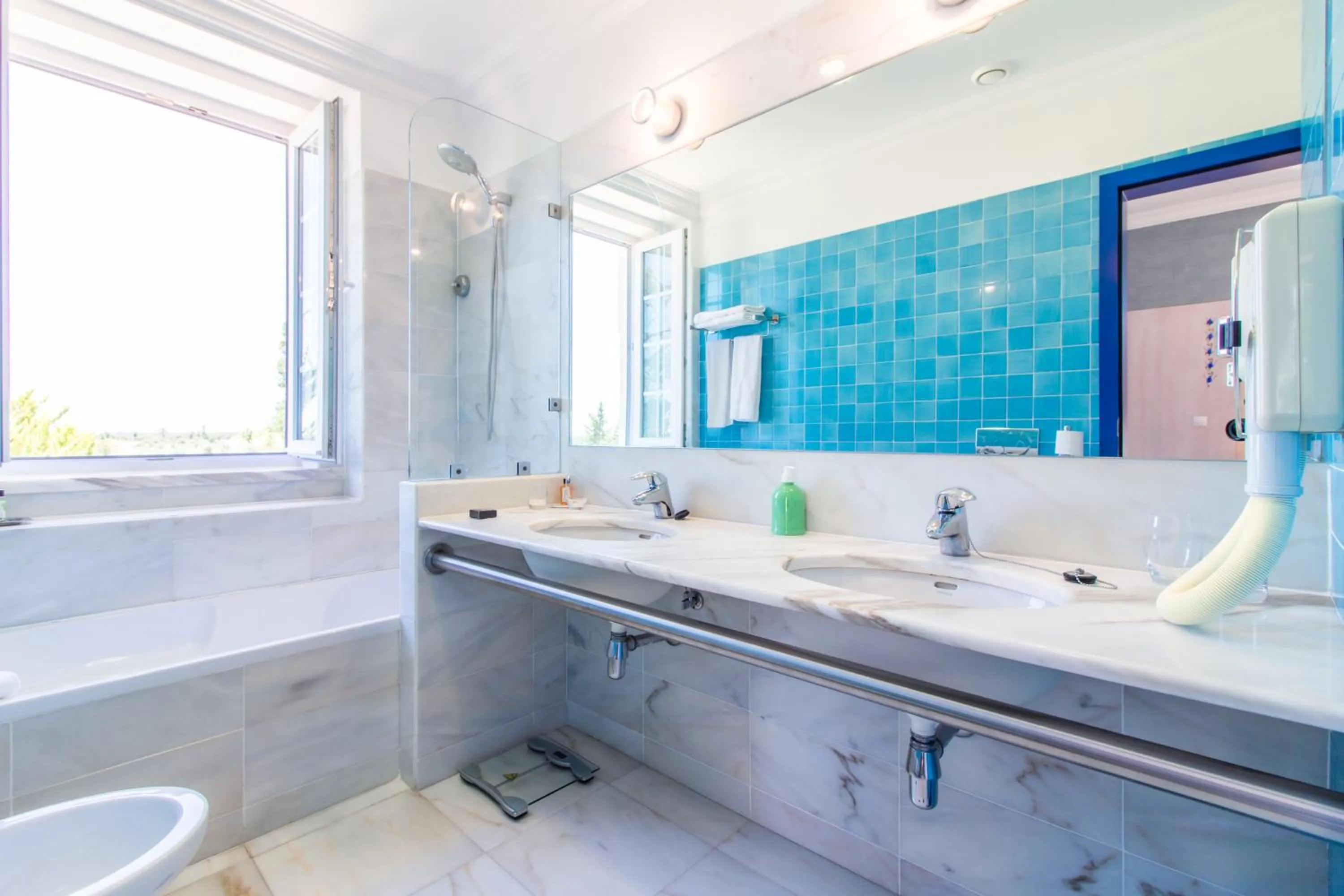 Bathroom in HOTEL LOUSAL Grandola