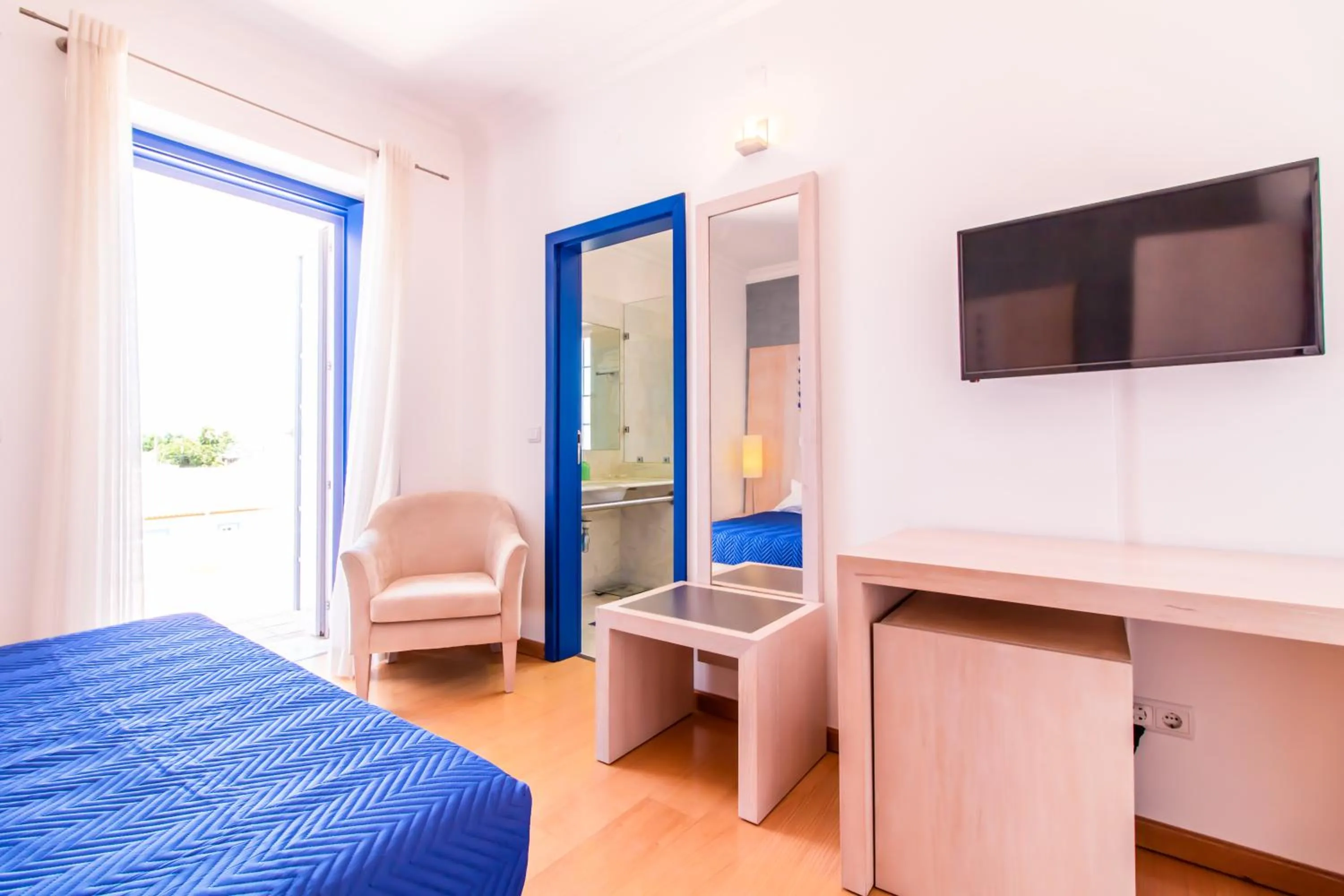 Bedroom, Bed in HOTEL LOUSAL Grandola