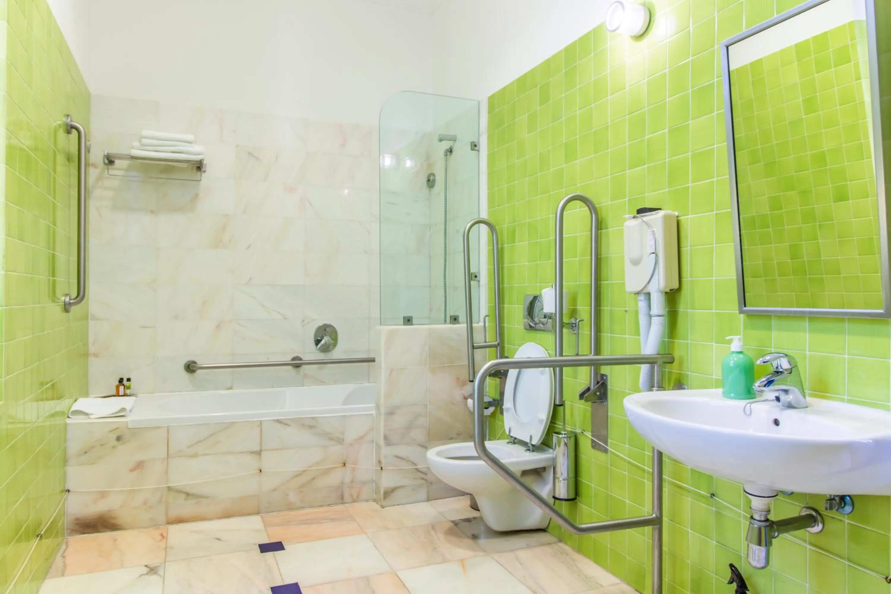 Bathroom in HOTEL LOUSAL Grandola