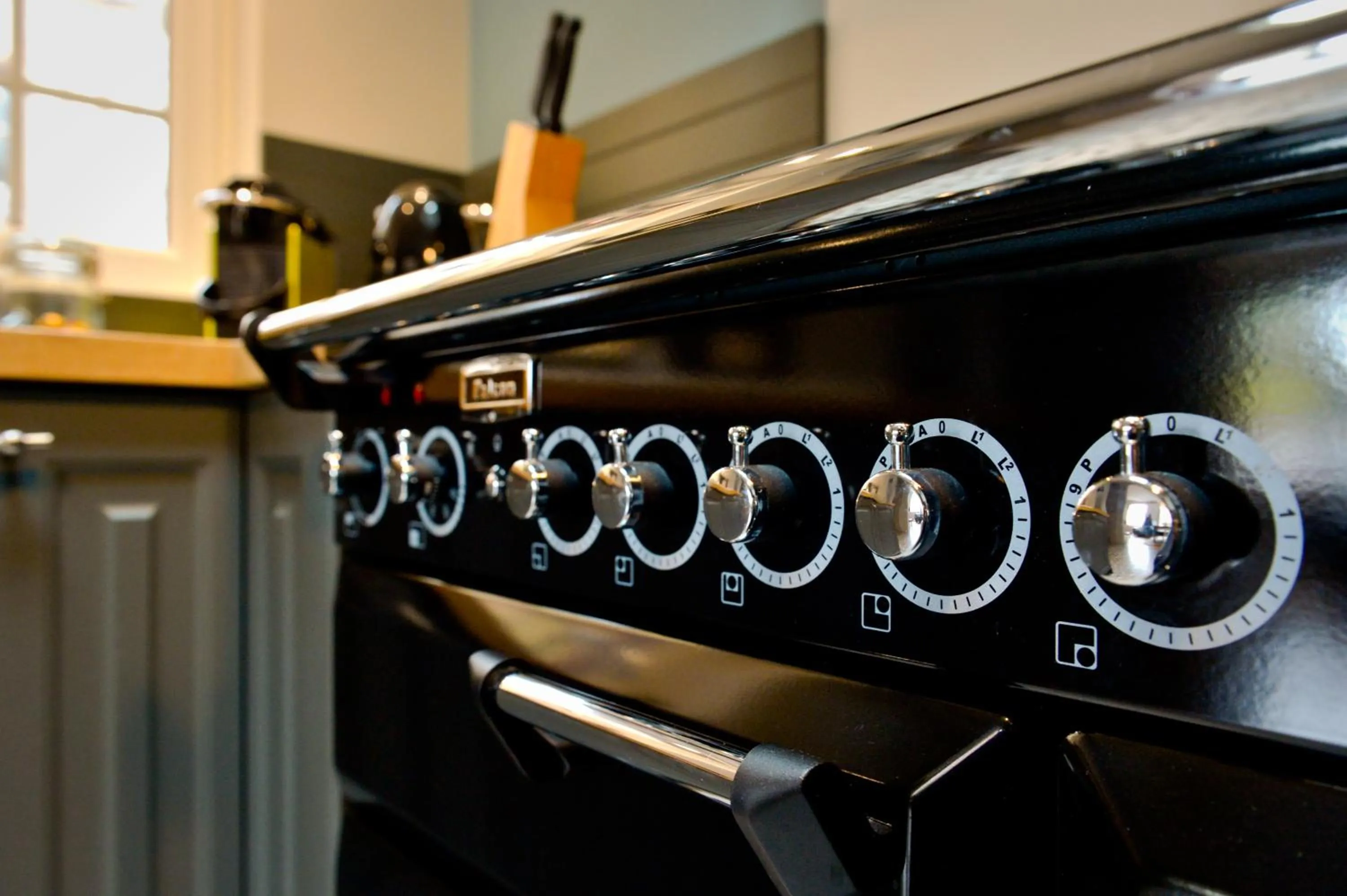 Kitchen or kitchenette in La Maison de Pierre et Valérie Ste Catherine Honfleur