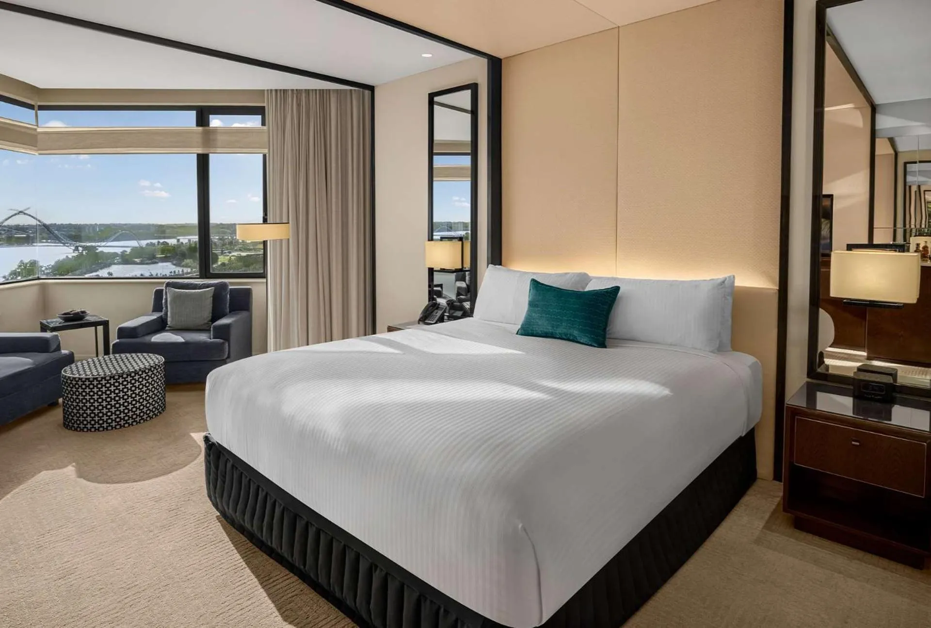 Bedroom, Bed in Crown Metropol Perth