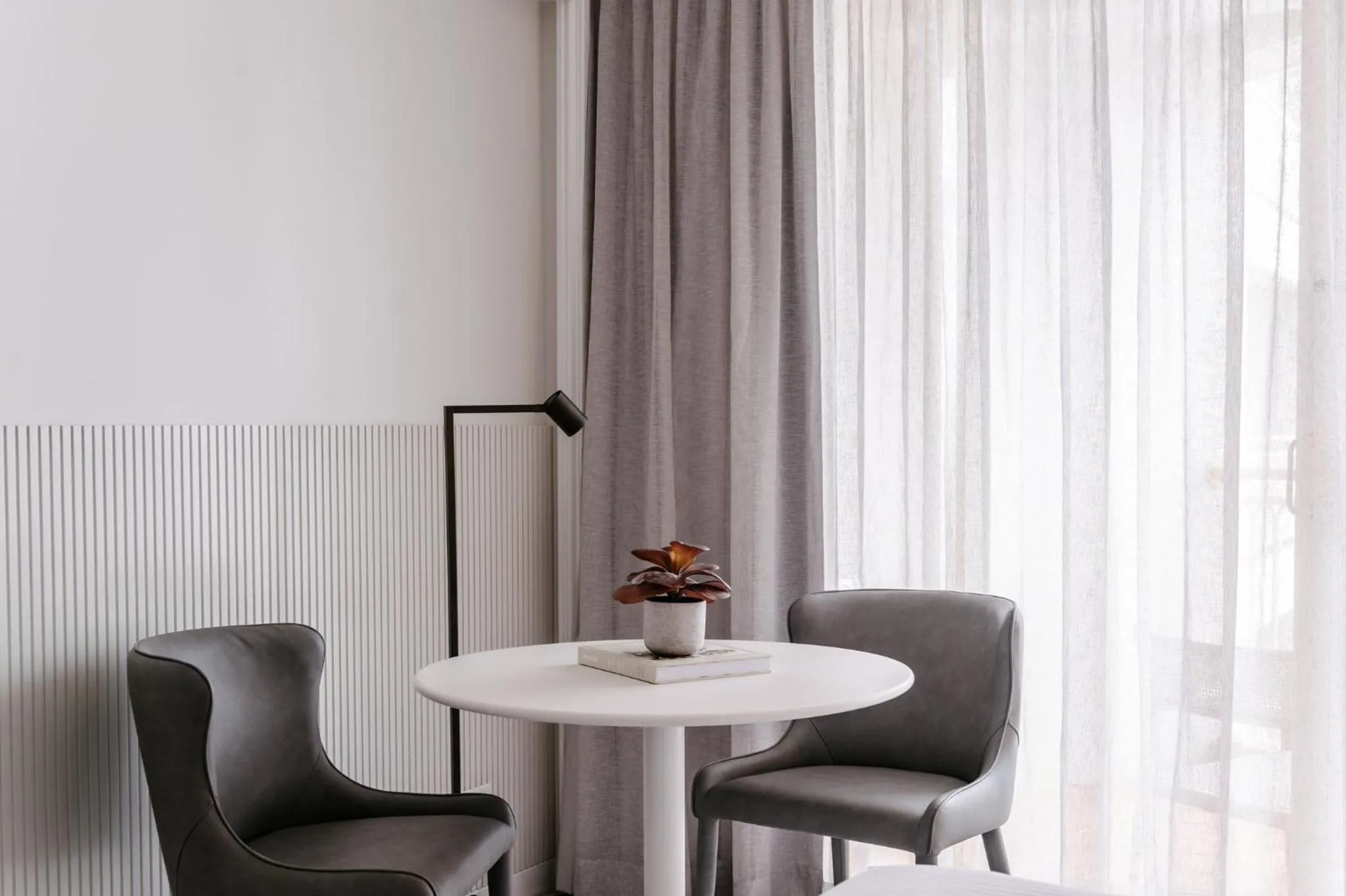 Photo of the whole room in Crowne Plaza Terrigal Pacific by IHG