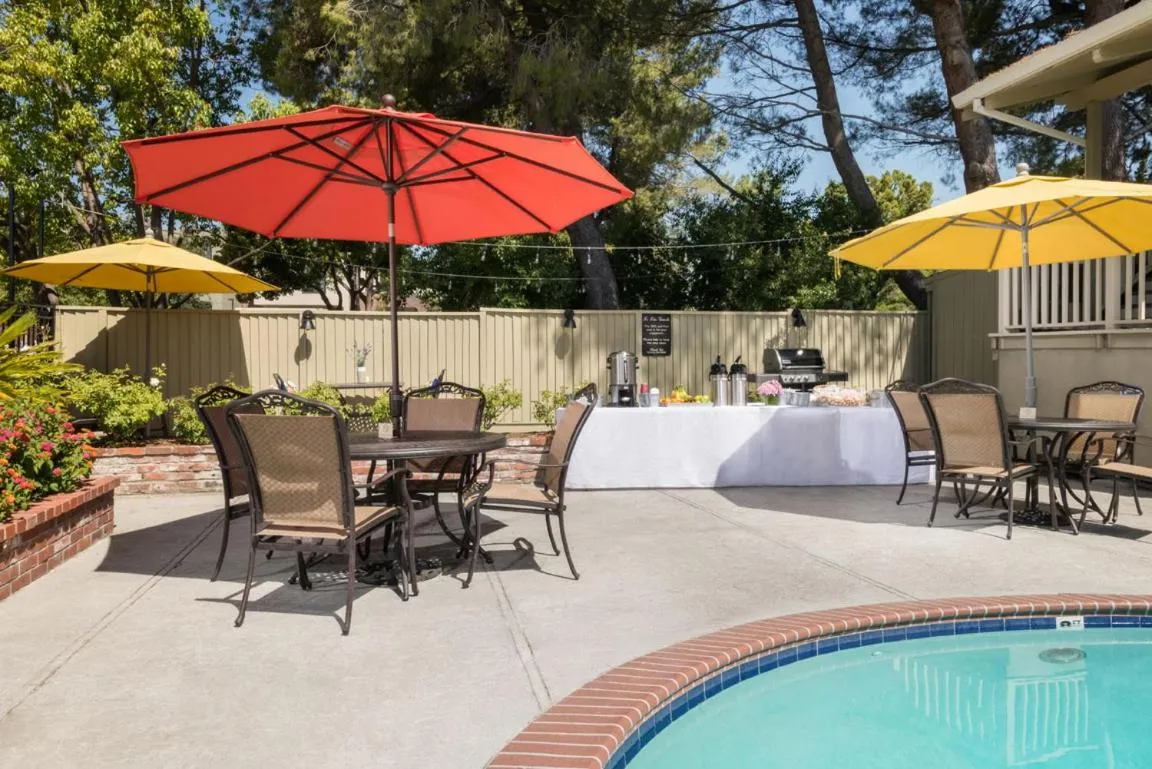 Breakfast in Country Inn Motel