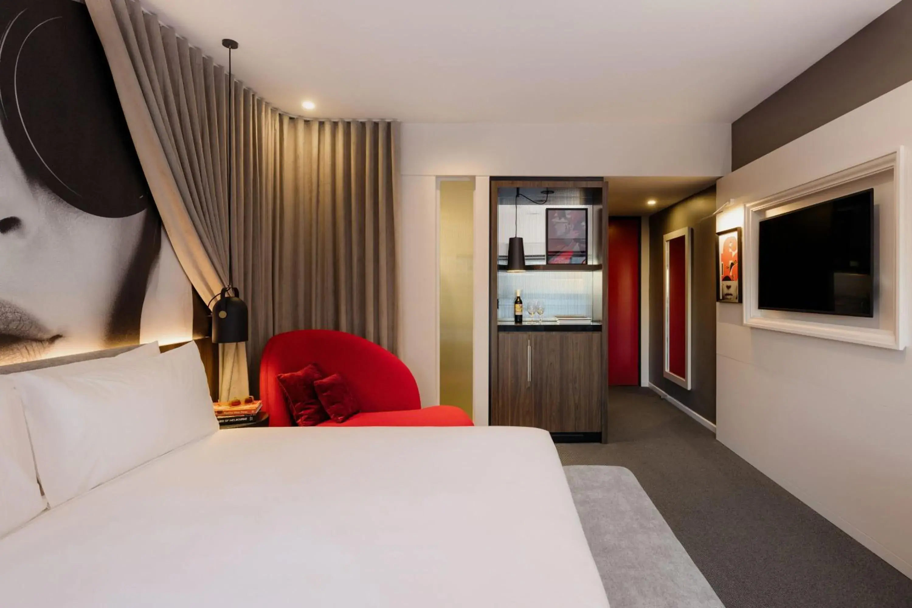 Premium Room in Hotel Indigo Melbourne on Flinders by IHG Premium Room in Hotel Indigo Melbourne on Flinders by IHG