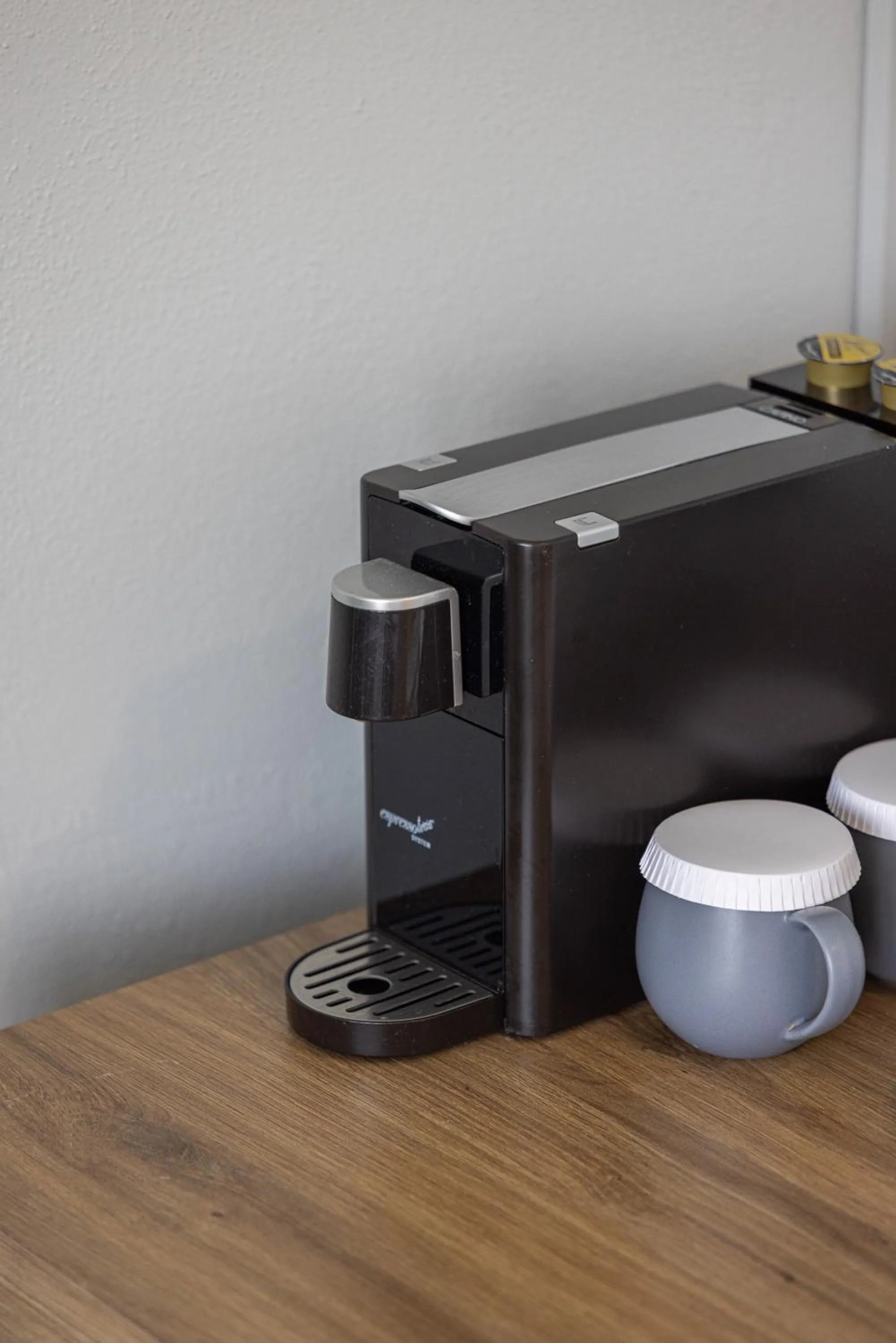 Coffee/tea facilities in Hotel Grand Chancellor Townsville